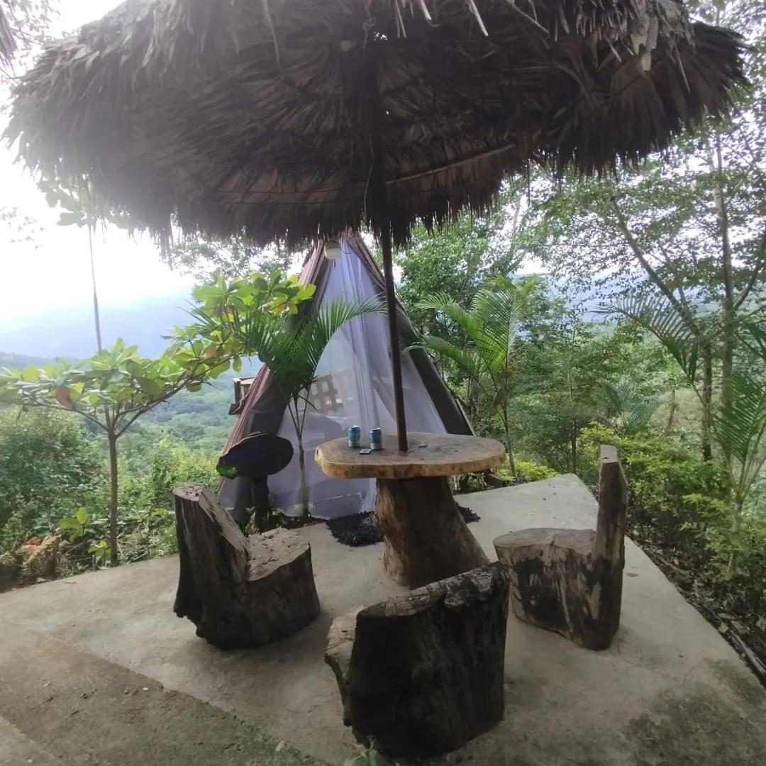 Cabaña en Villeta tipo Glamping o tipi *payandé payandé*