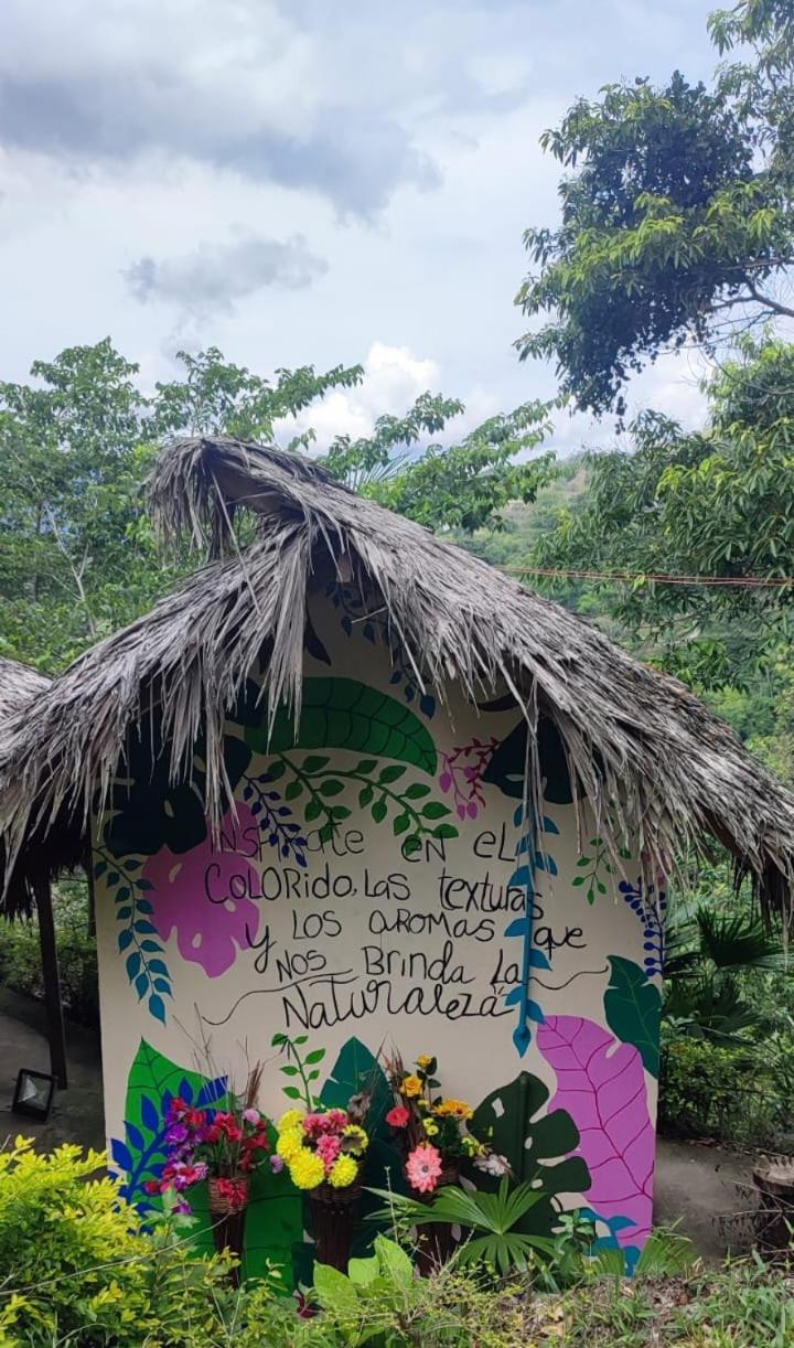 Cabaña en Villeta tipo Glamping o tipi *payandé payandé*