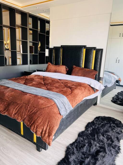 Cozy luxurious 1bd Sanctuary view 2