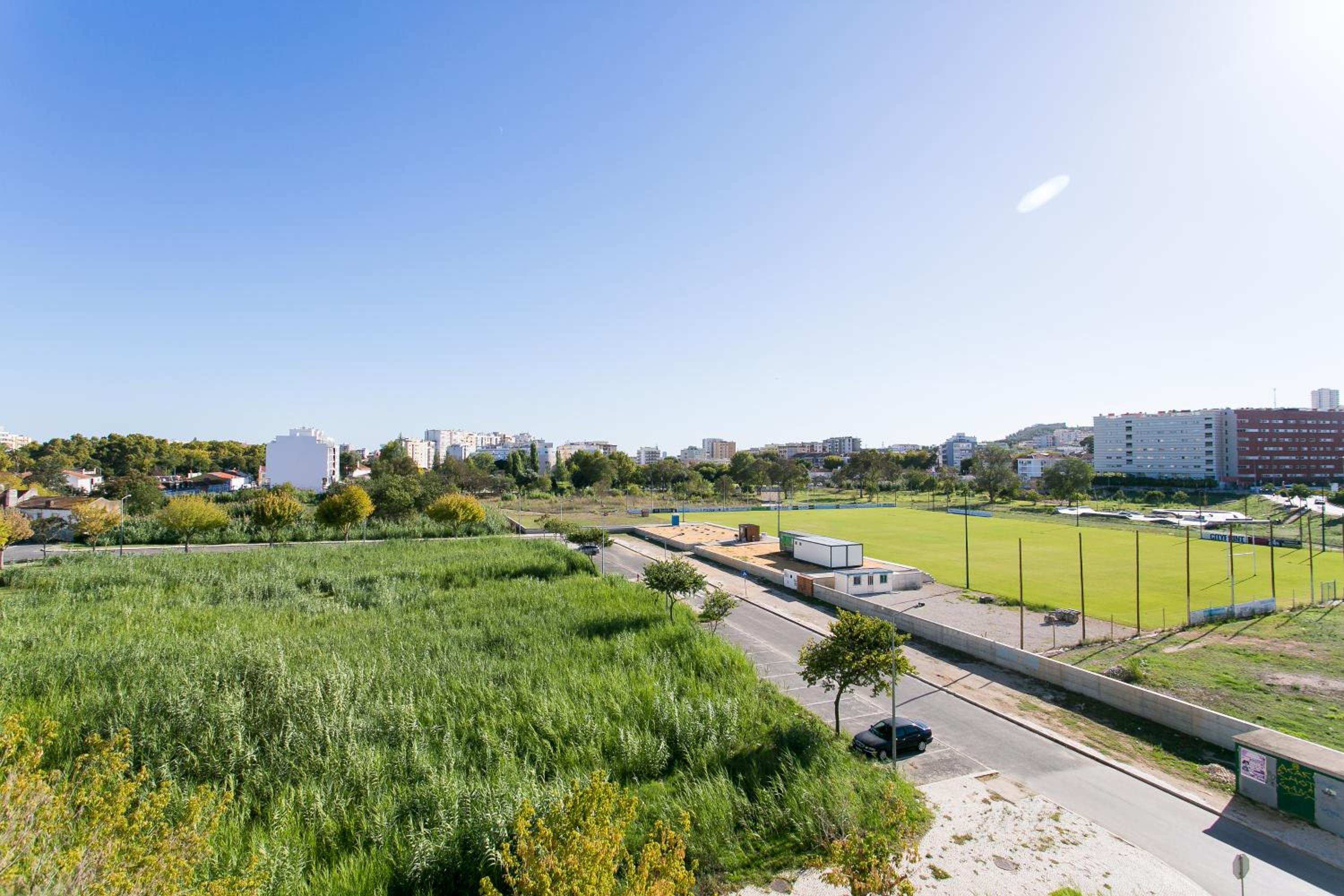 Apartamento central Setúbal sossegado e com luz view 3