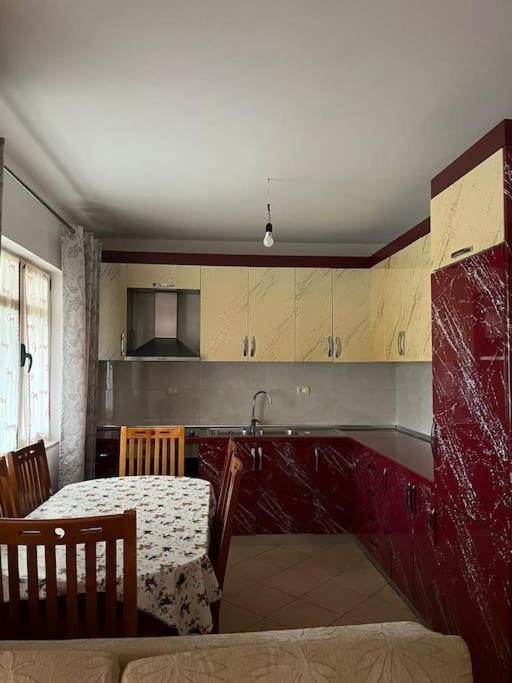 Spacious Apartment-Balcony-close Bus TIRANA Central Station-Self CheckIn 24hr-30 min Airport