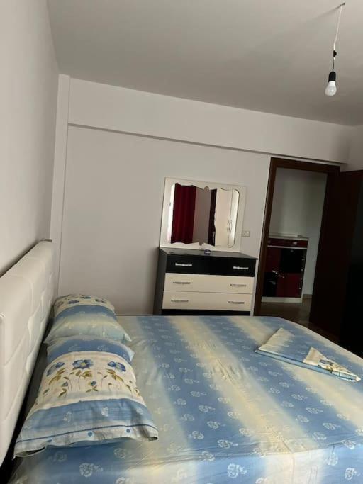 Spacious Apartment-Balcony-close Bus TIRANA Central Station-Self CheckIn 24hr-30 min Airport