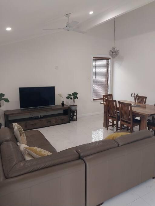 9 Room Family & Pet Friendly Home