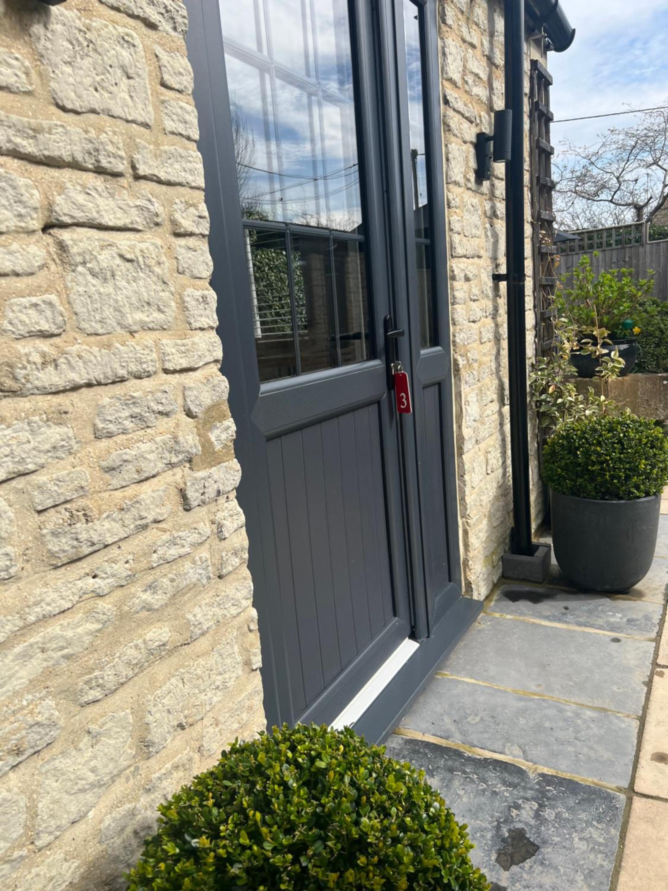 Priory Tearooms Burford with Rooms