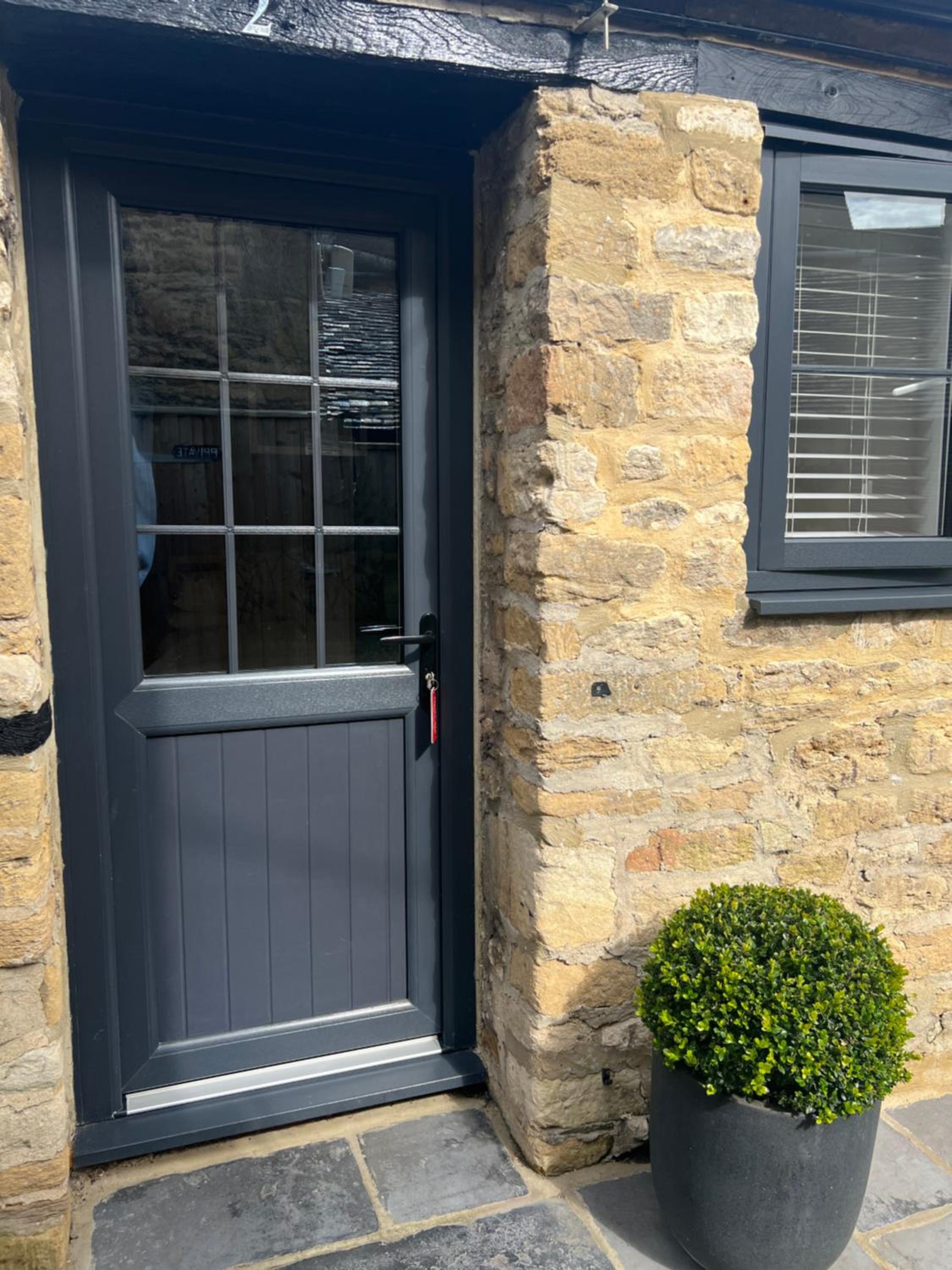 Priory Tearooms Burford with Rooms