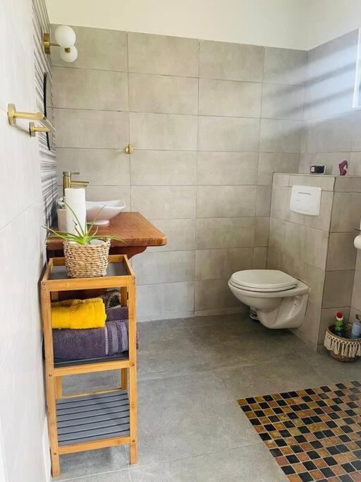 Paisible studio tout confort view 4