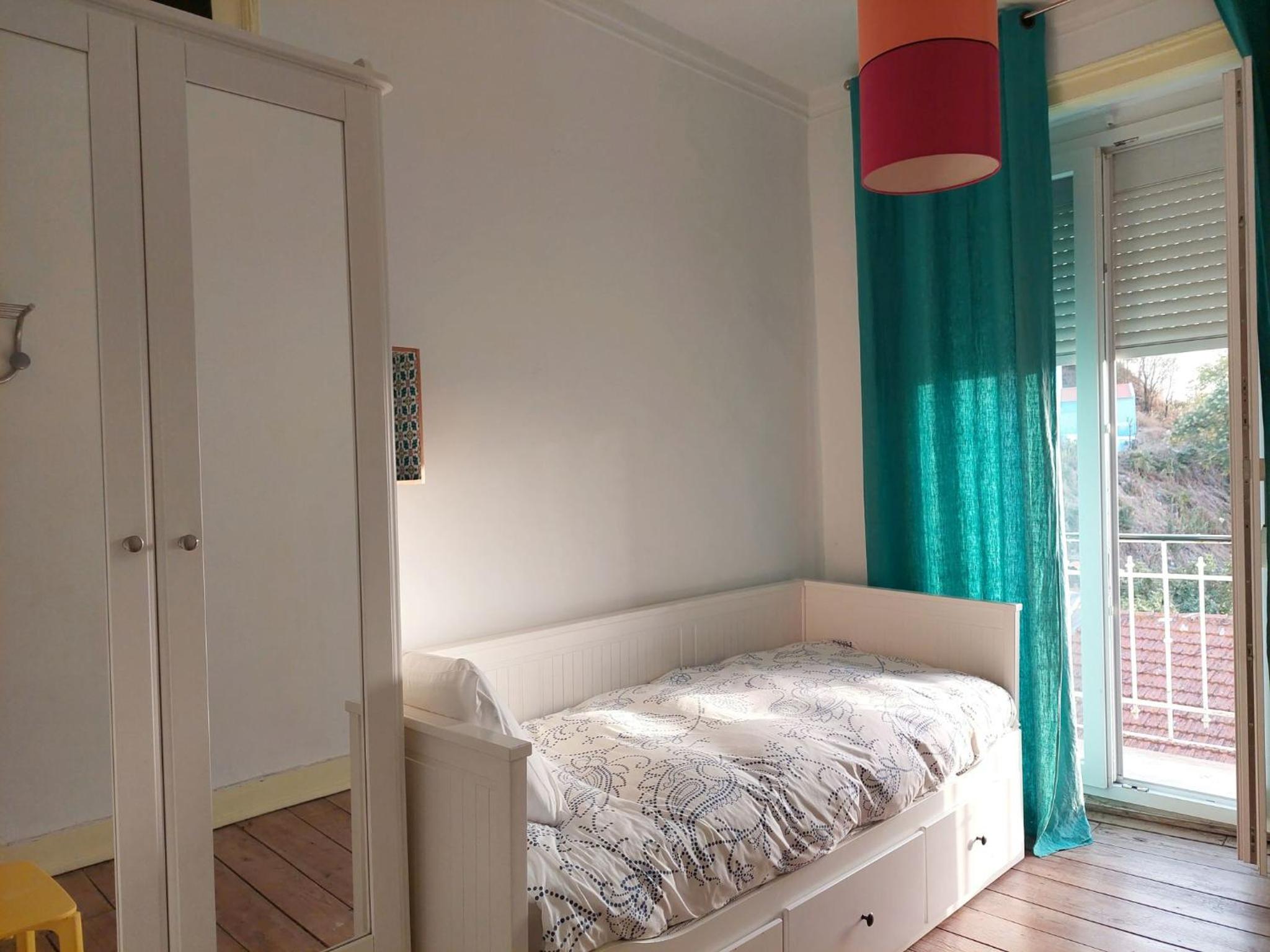 Charming flat with 2 bedrooms on Lisbon's 7th hill view 2