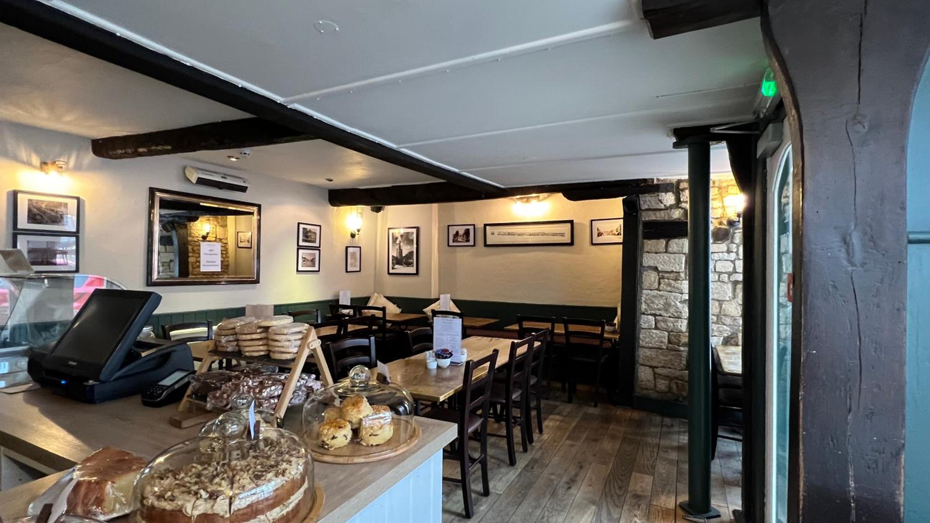 Priory Tearooms Burford with Rooms