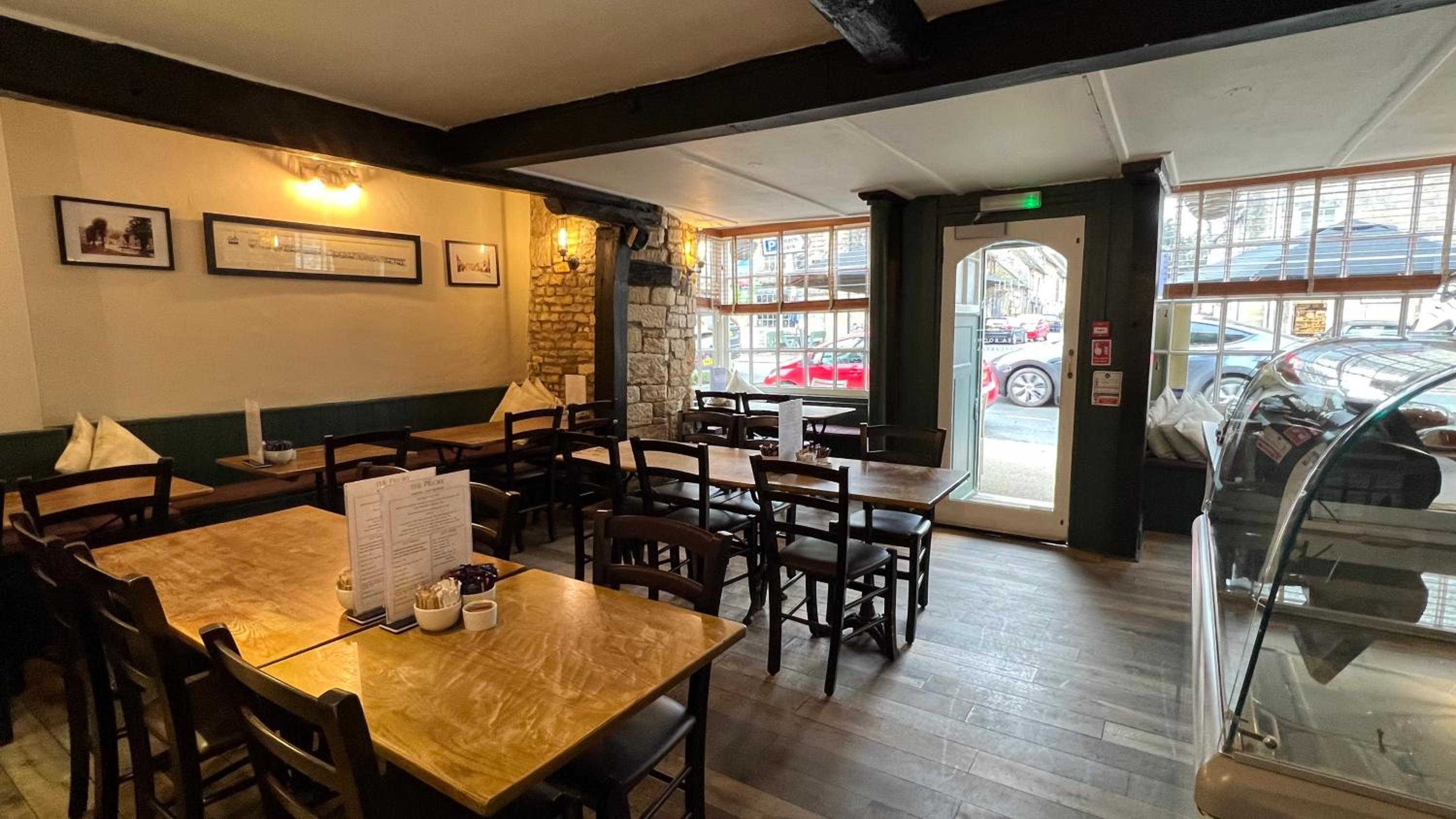 Priory Tearooms Burford with Rooms