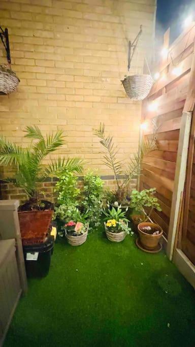 A beautiful stylish 2 Bedroom Apartment -City of London