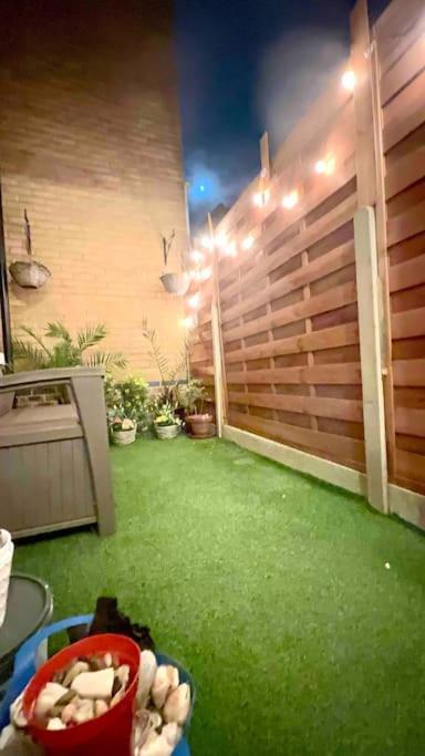 A beautiful stylish 2 Bedroom Apartment -City of London