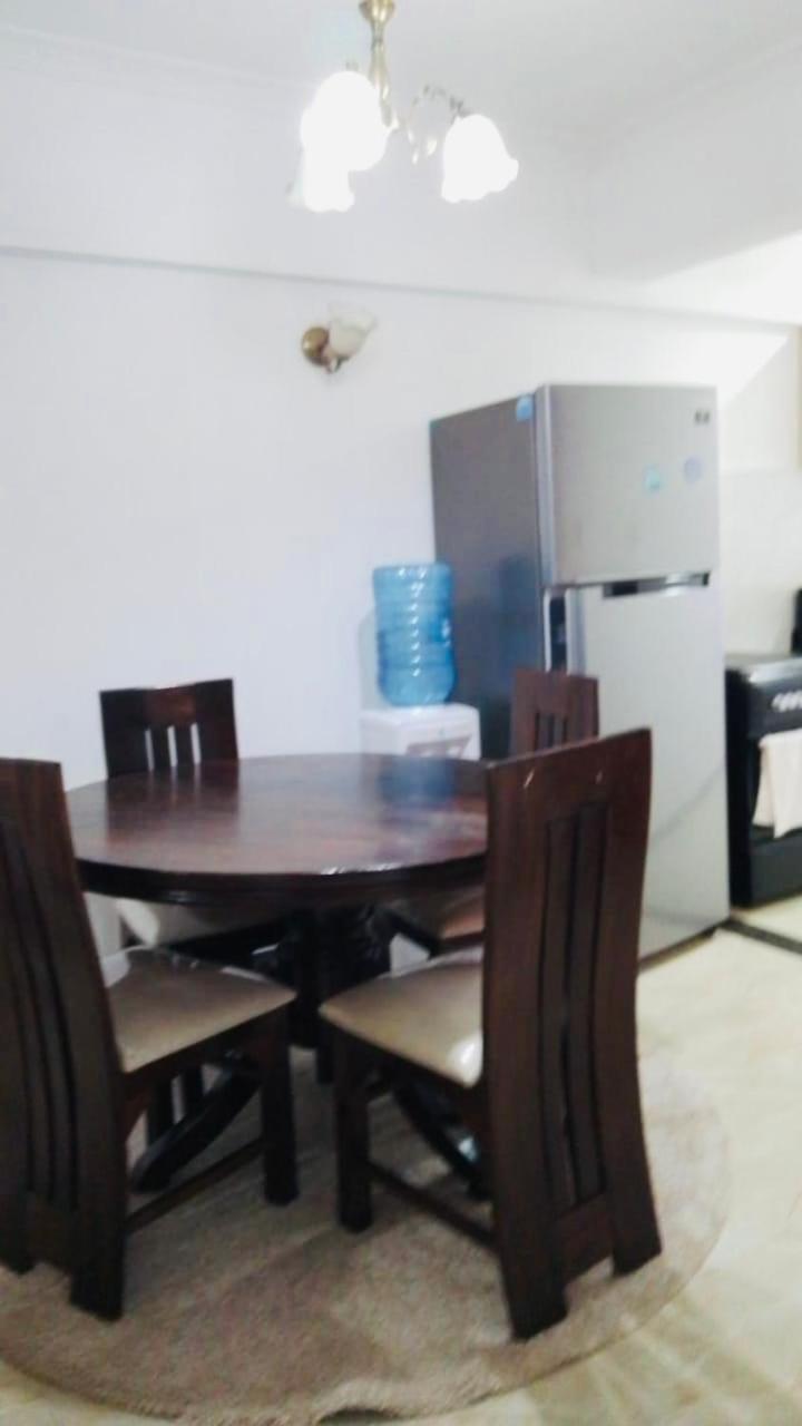 Denis Garden,2Br, gym,WiFi,netflix,free parking view 3