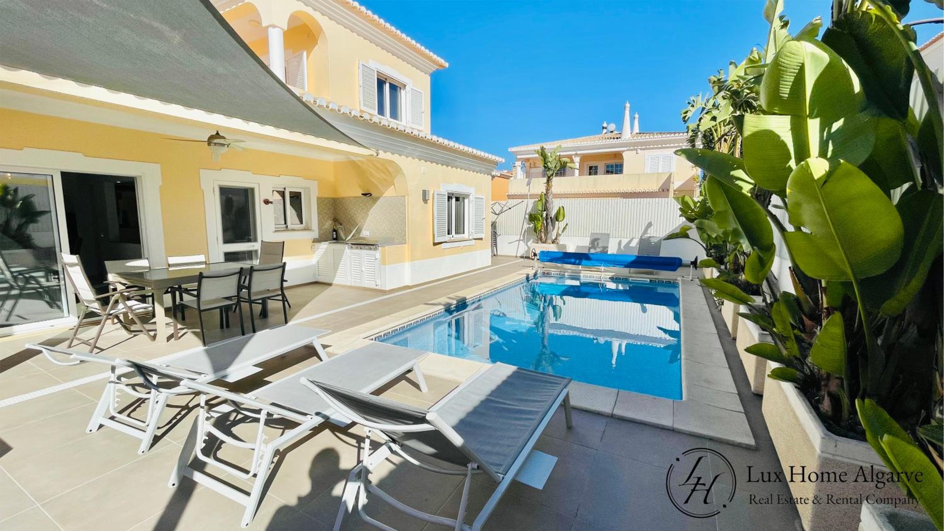 Casa Chiara - Private Luxury Pool & Terrace - Ideal for Golf view 3