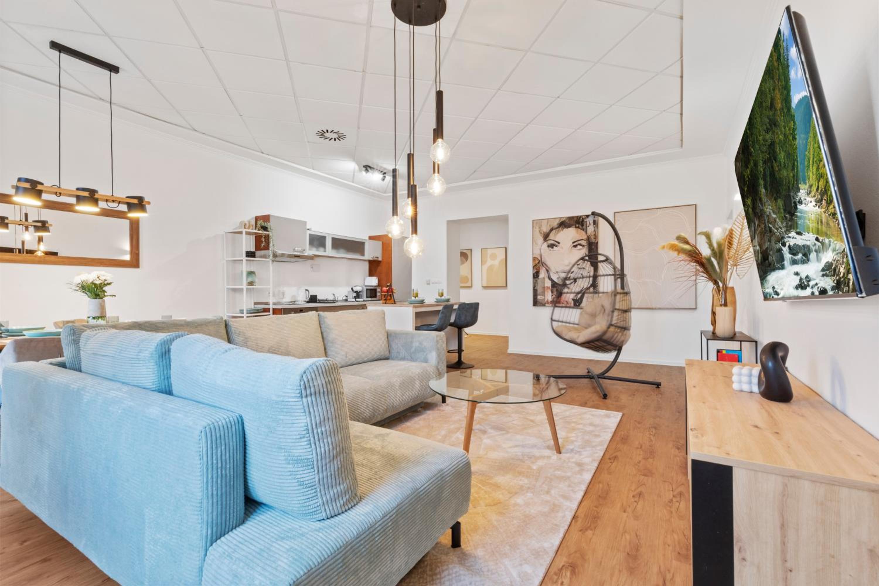 Luxe Living at Old Town Center view 4