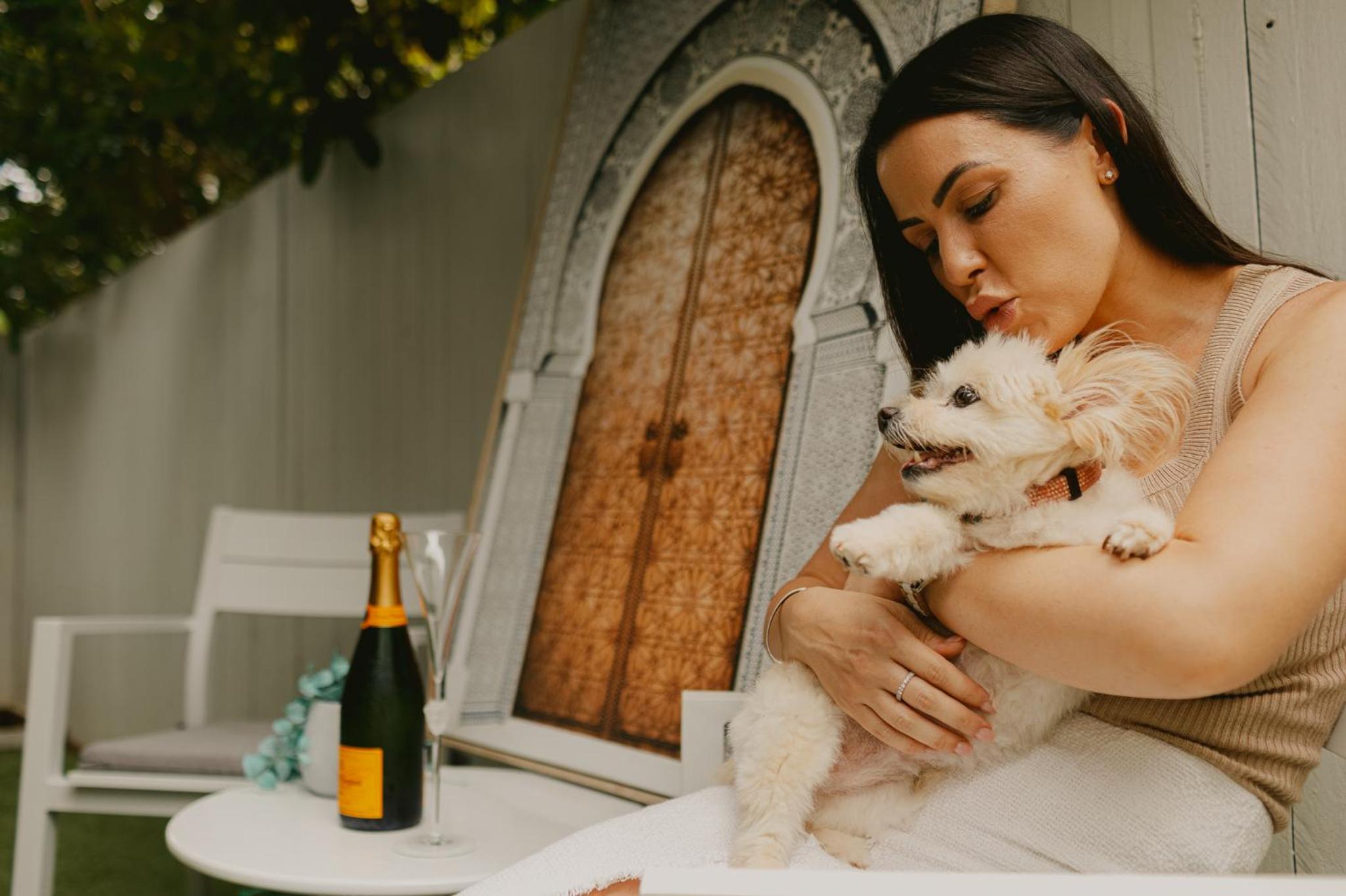 Hamptons Spa Villa - Edge Hill Cairns sleeps 9 Pet Friendly