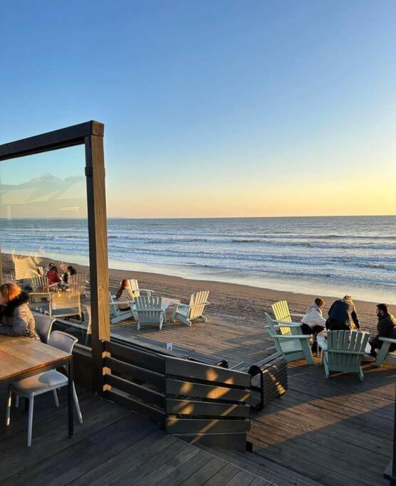 Casa en cerro, playa, piscina y vista insuperable