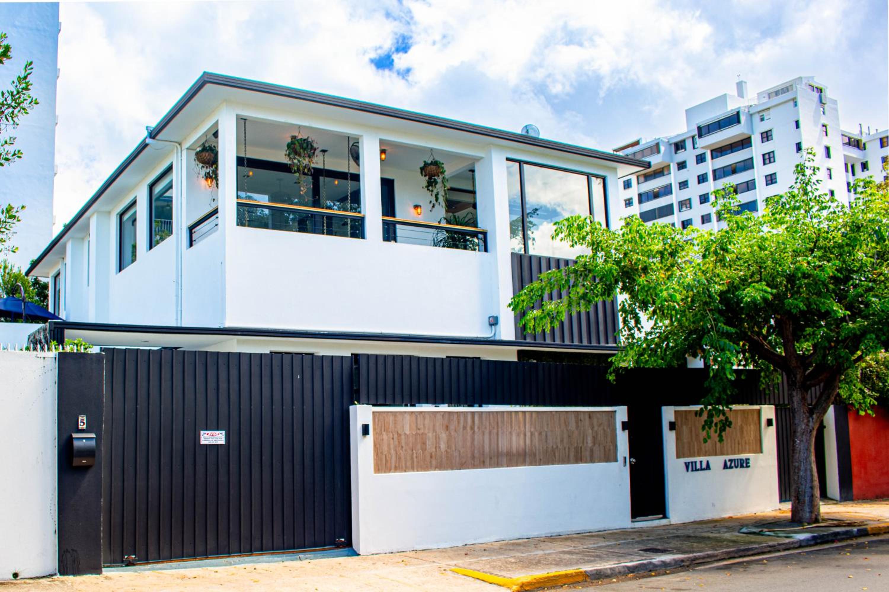 Villa Azure Ocean Park's Seaside Luxe Retreat