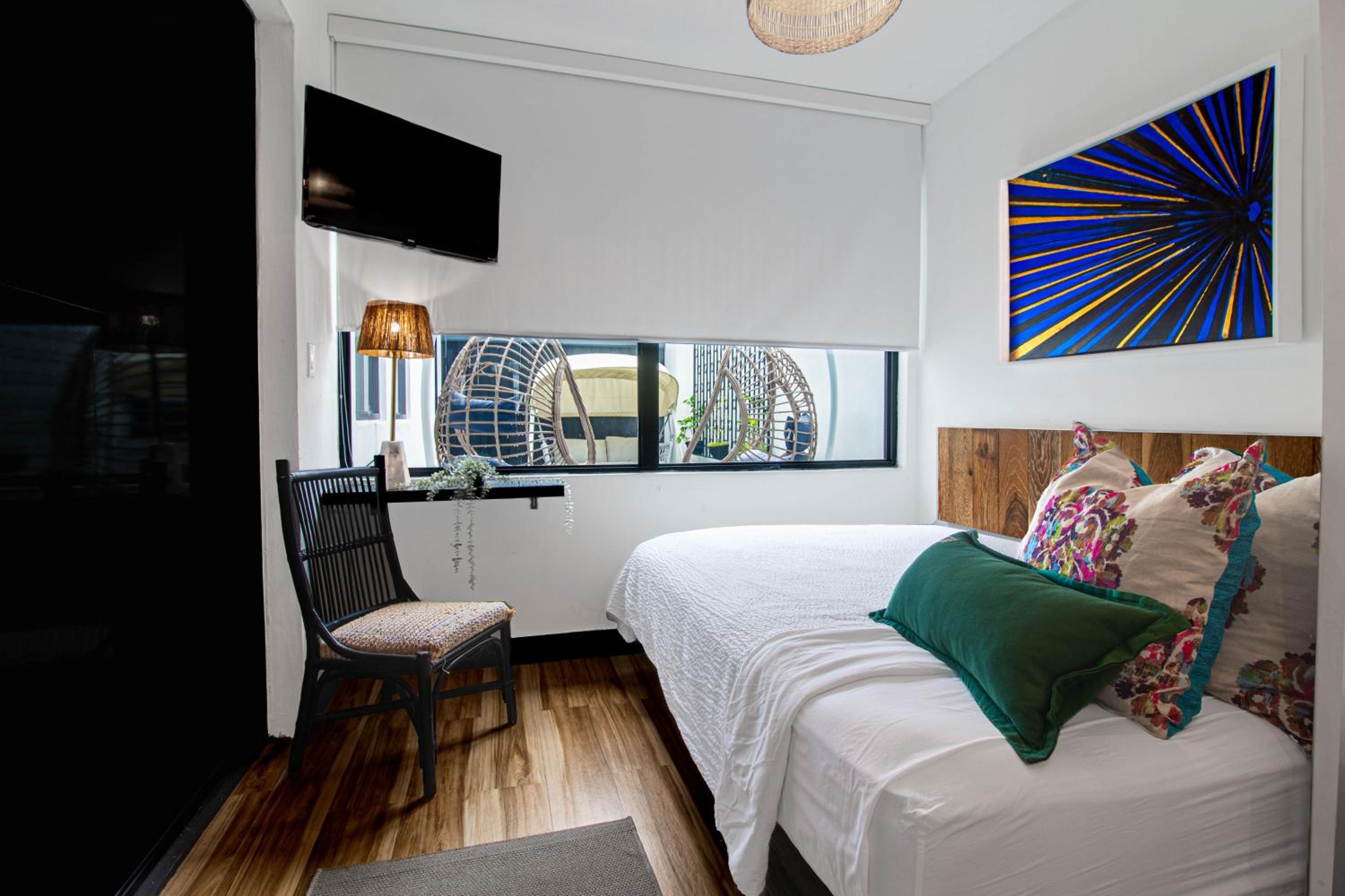 Villa Azure Ocean Park's Seaside Luxe Retreat