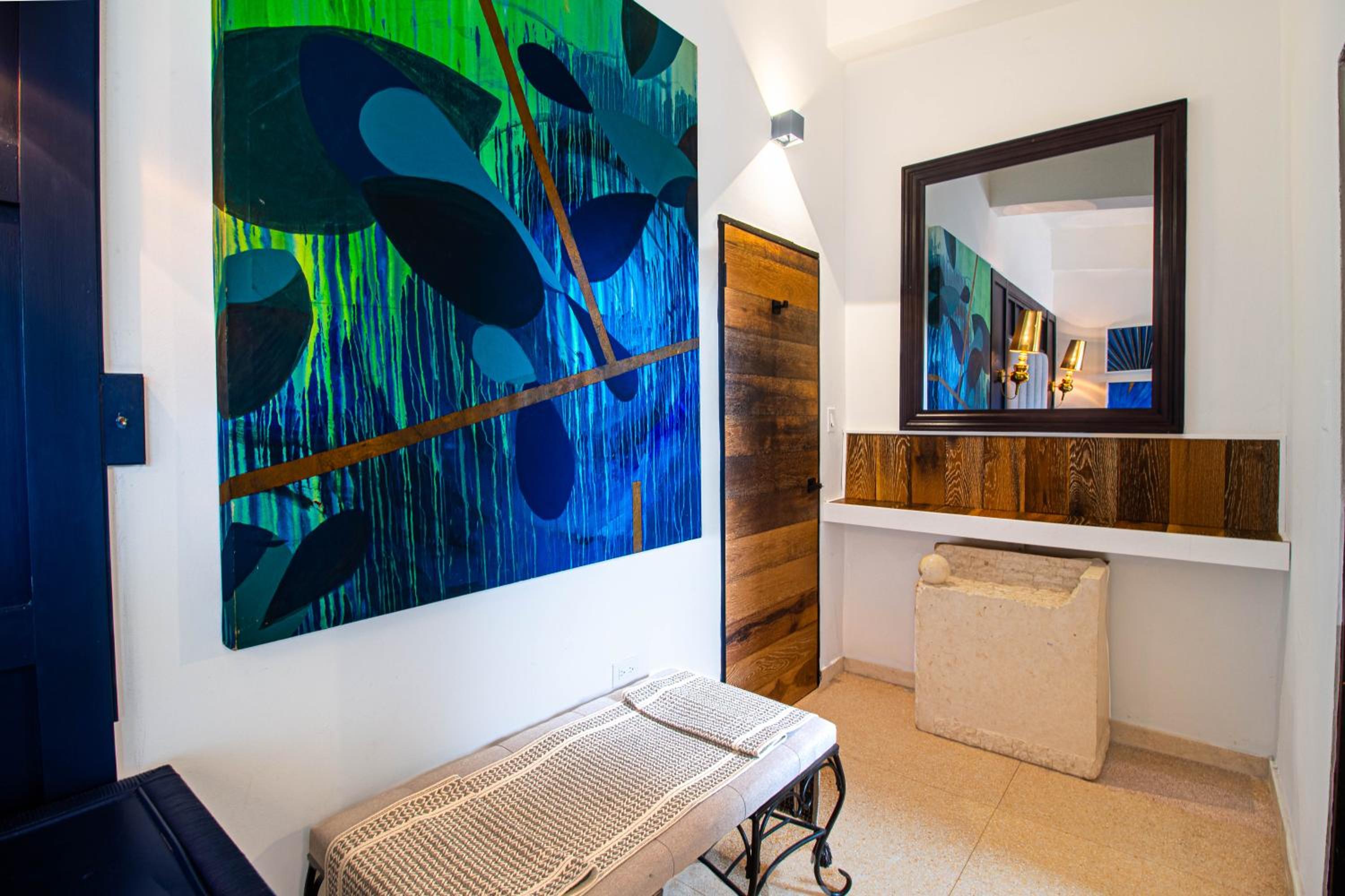 Villa Azure Ocean Park's Seaside Luxe Retreat
