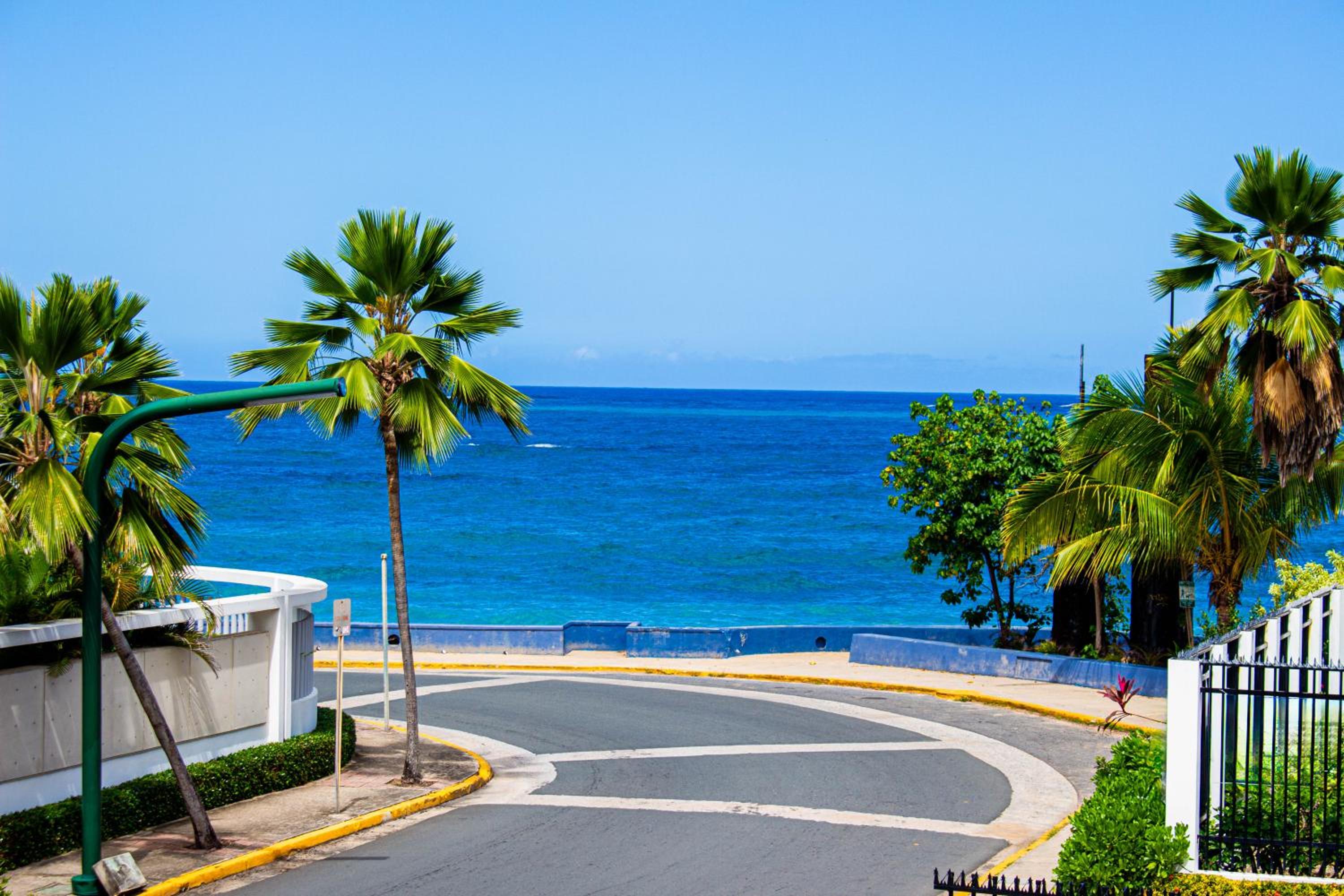 Villa Azure Ocean Park's Seaside Luxe Retreat