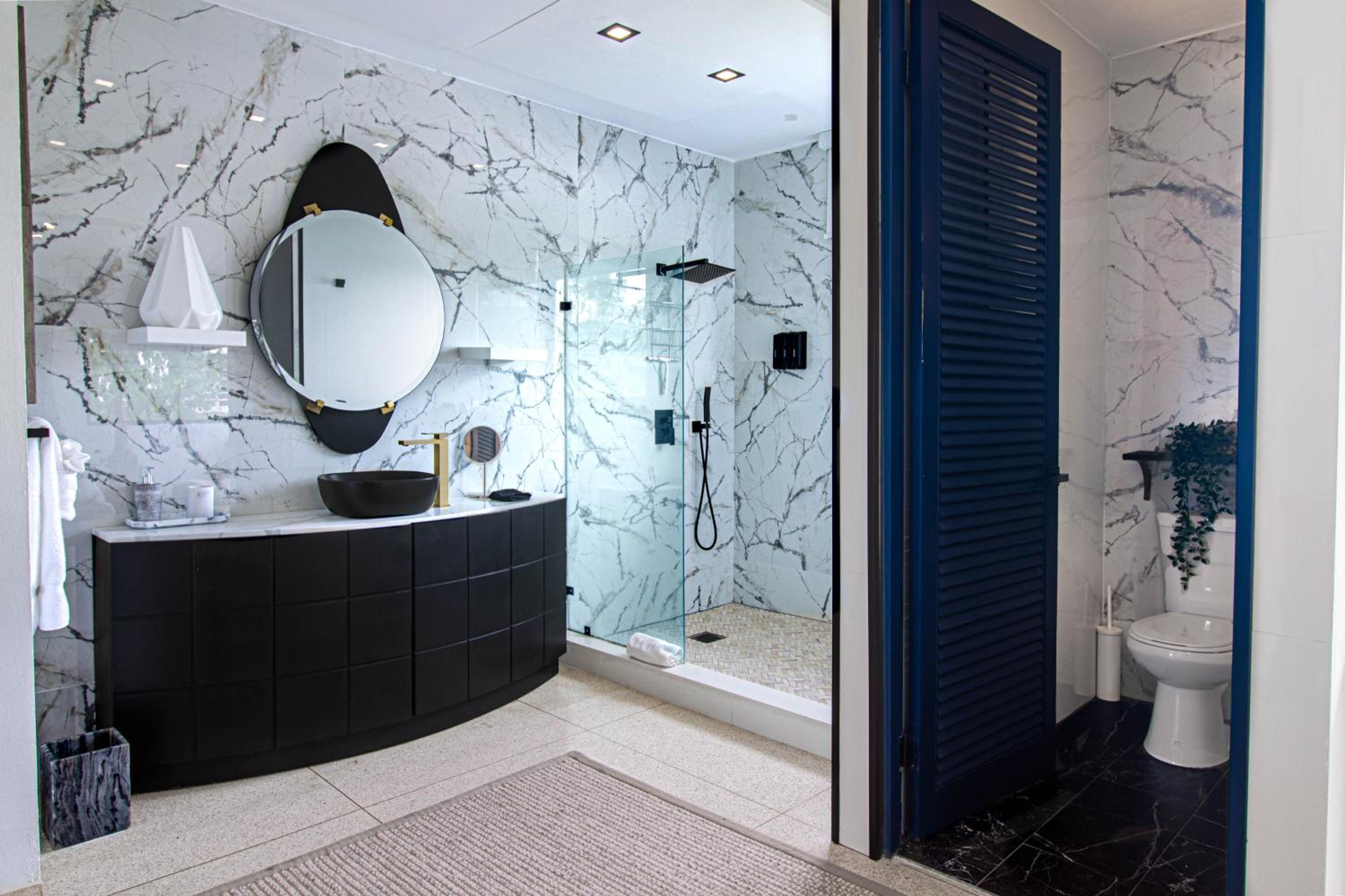 Villa Azure Ocean Park's Seaside Luxe Retreat