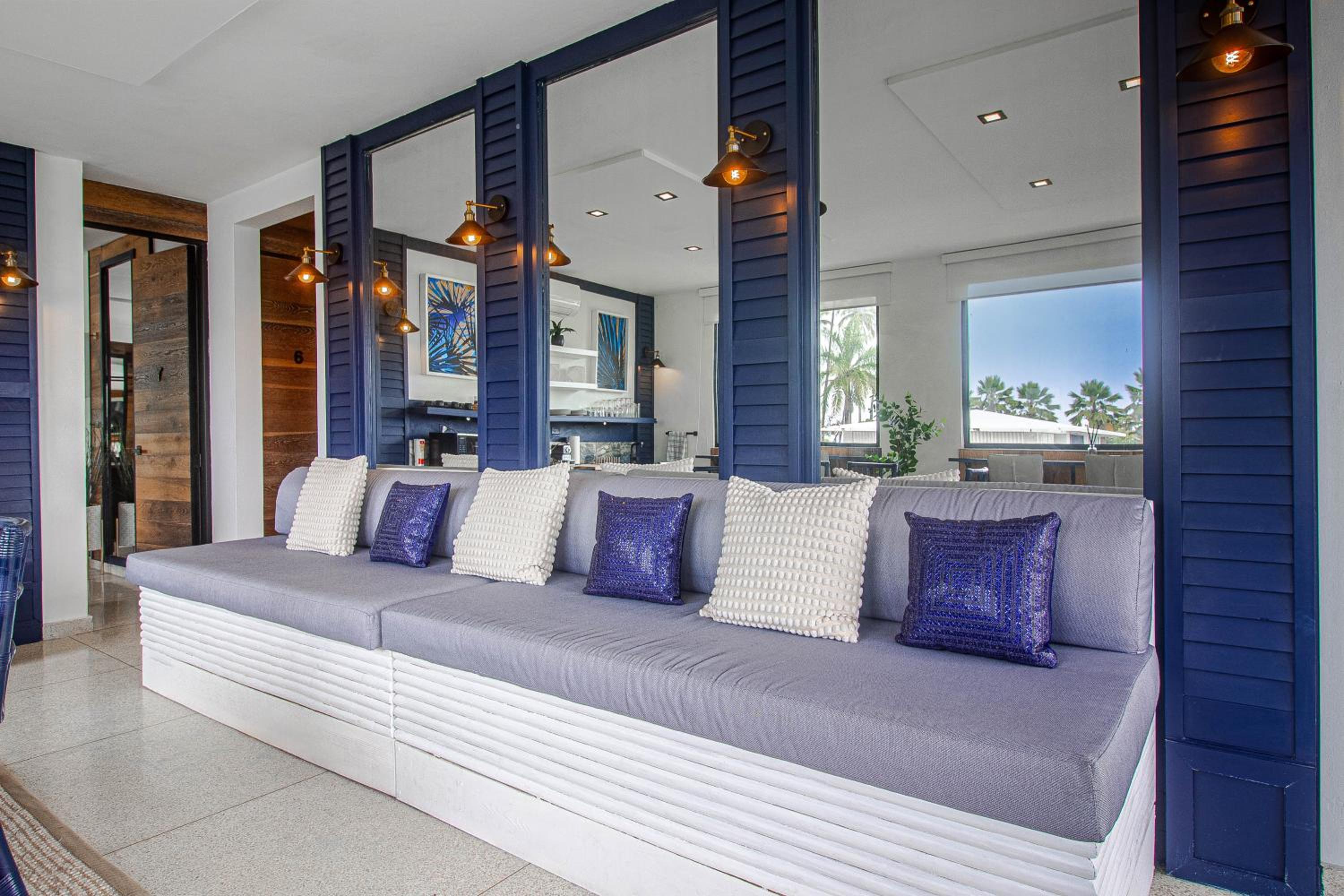 Villa Azure Ocean Park's Seaside Luxe Retreat