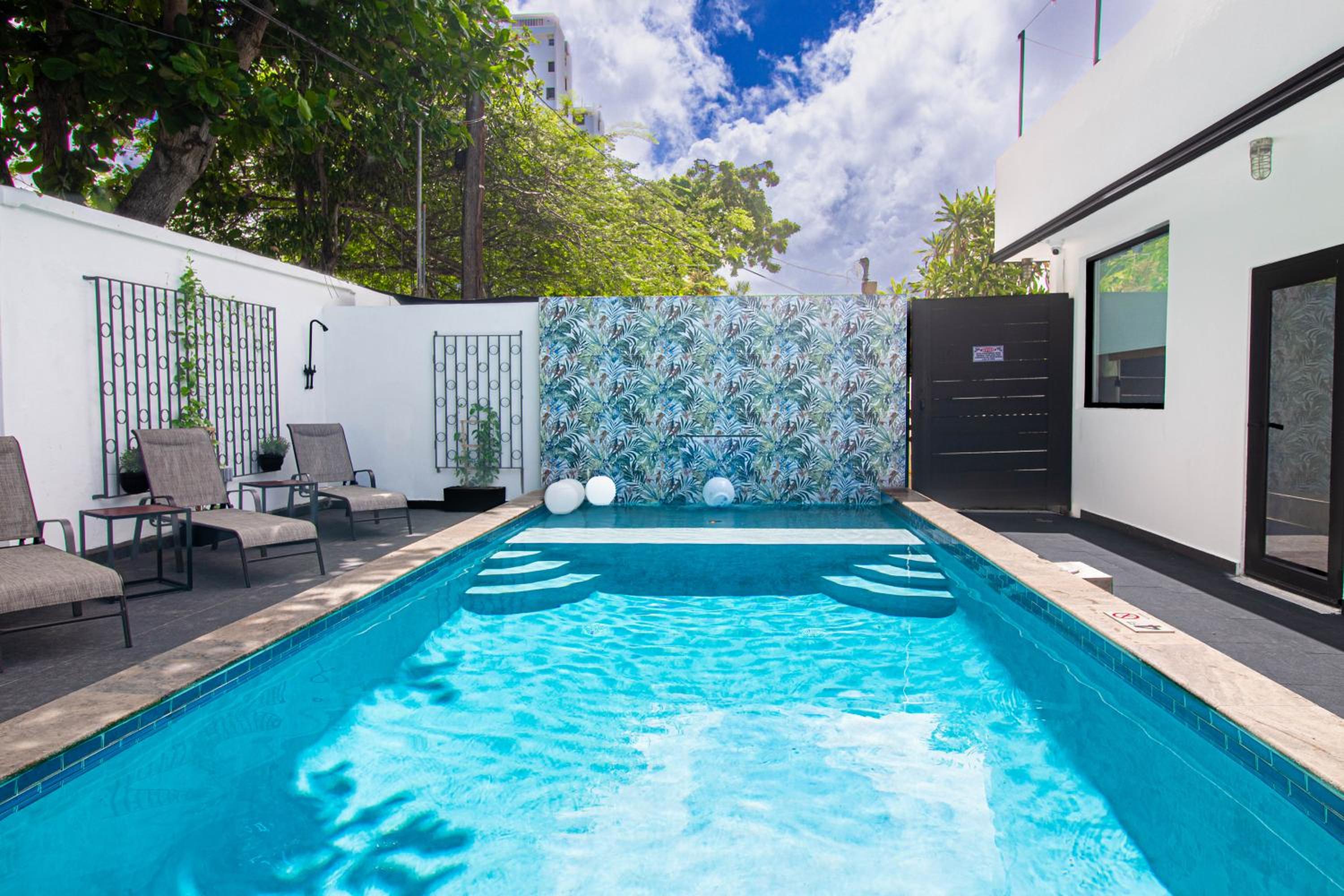 Villa Azure Ocean Park's Seaside Luxe Retreat
