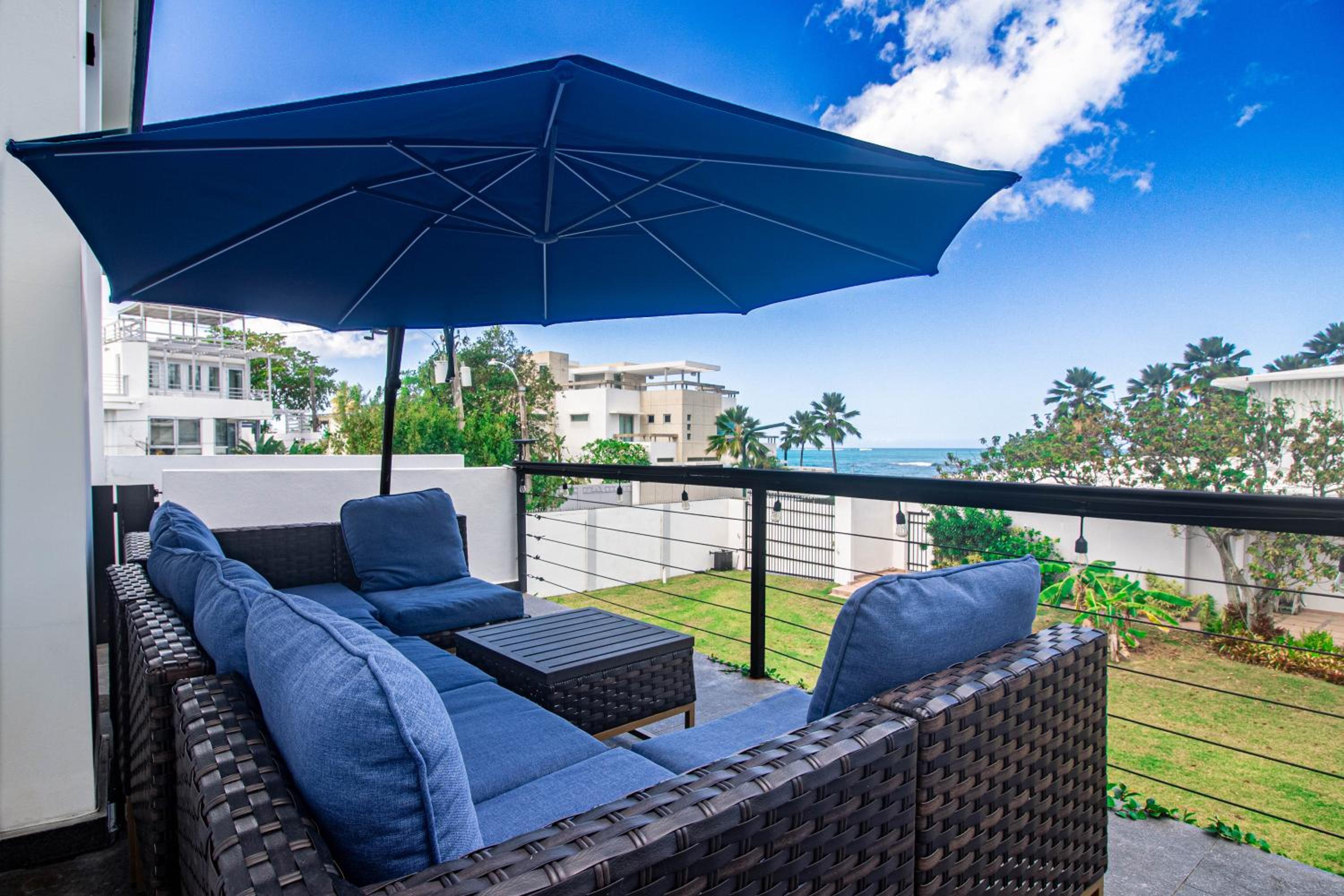 Villa Azure Ocean Park's Seaside Luxe Retreat
