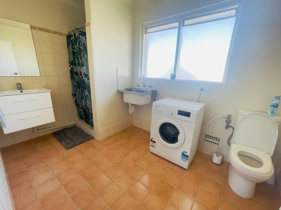 Comfort close to Airport, CBD, Crown Casino Perth