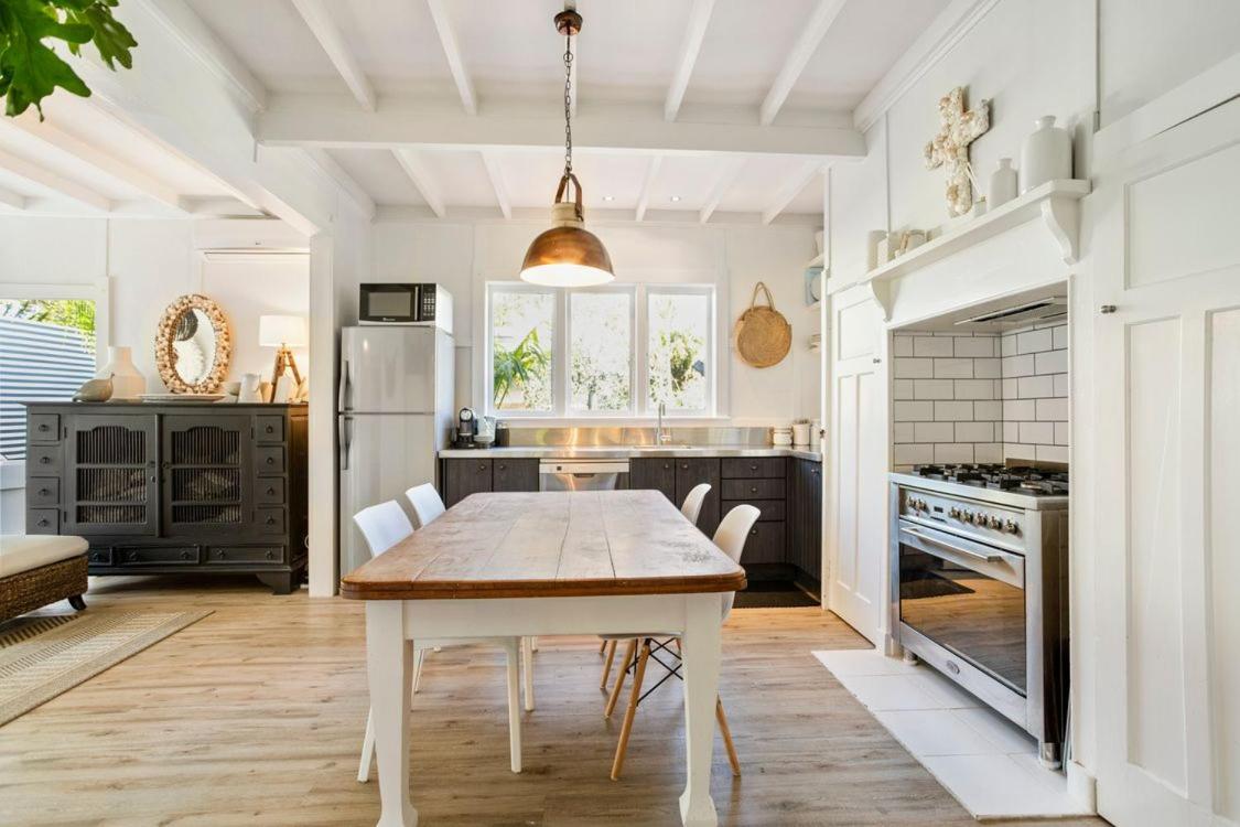 The French Cottage by Waiheke Pure view 5