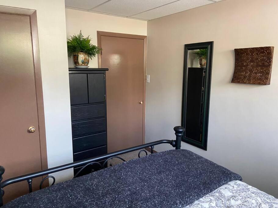 YEG Chic Luxury Accommodation