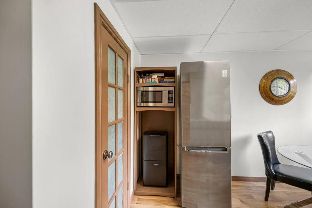 YEG Chic Luxury Accommodation