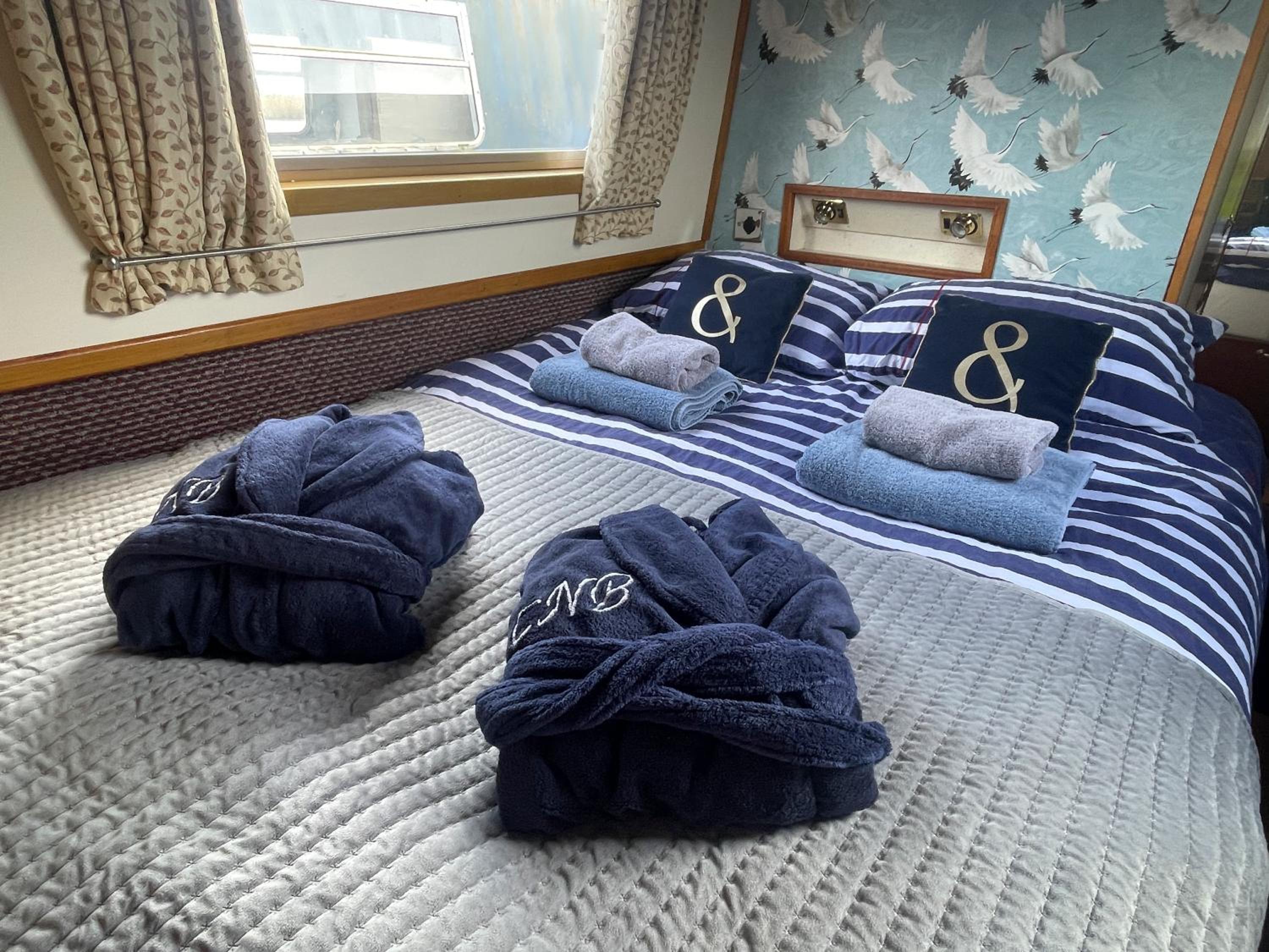 Cambridge Narrowboats - Beautiful Narrowboat Glyndwr