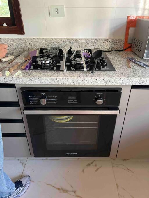 Linda chácara reformada.