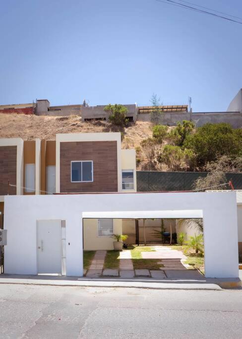 Agradable Casa Madeira Tijuana Rosarito