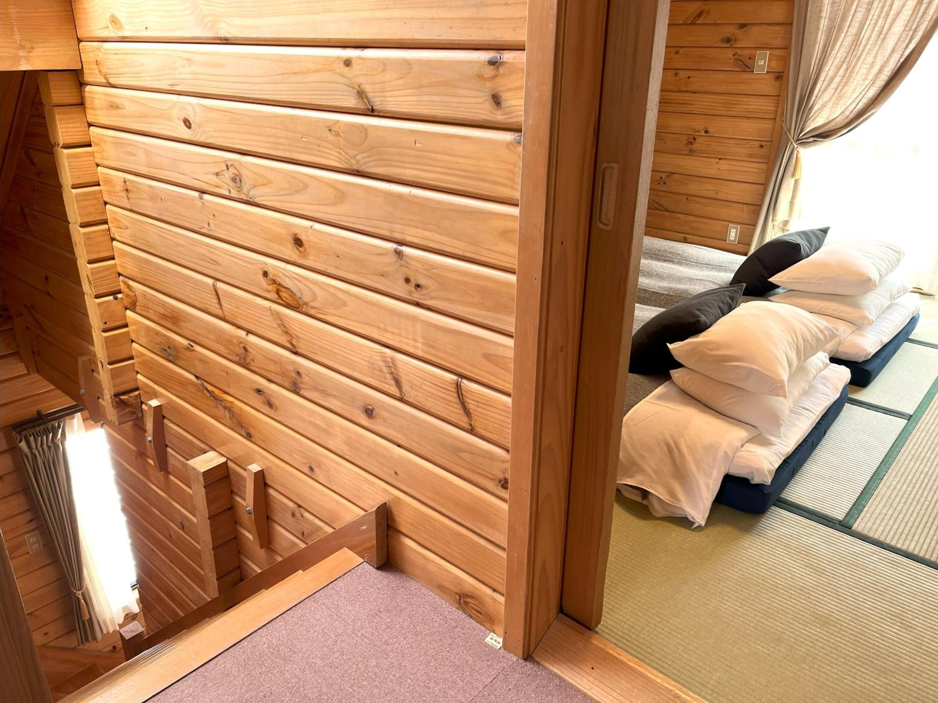 Log Cottage Epoch