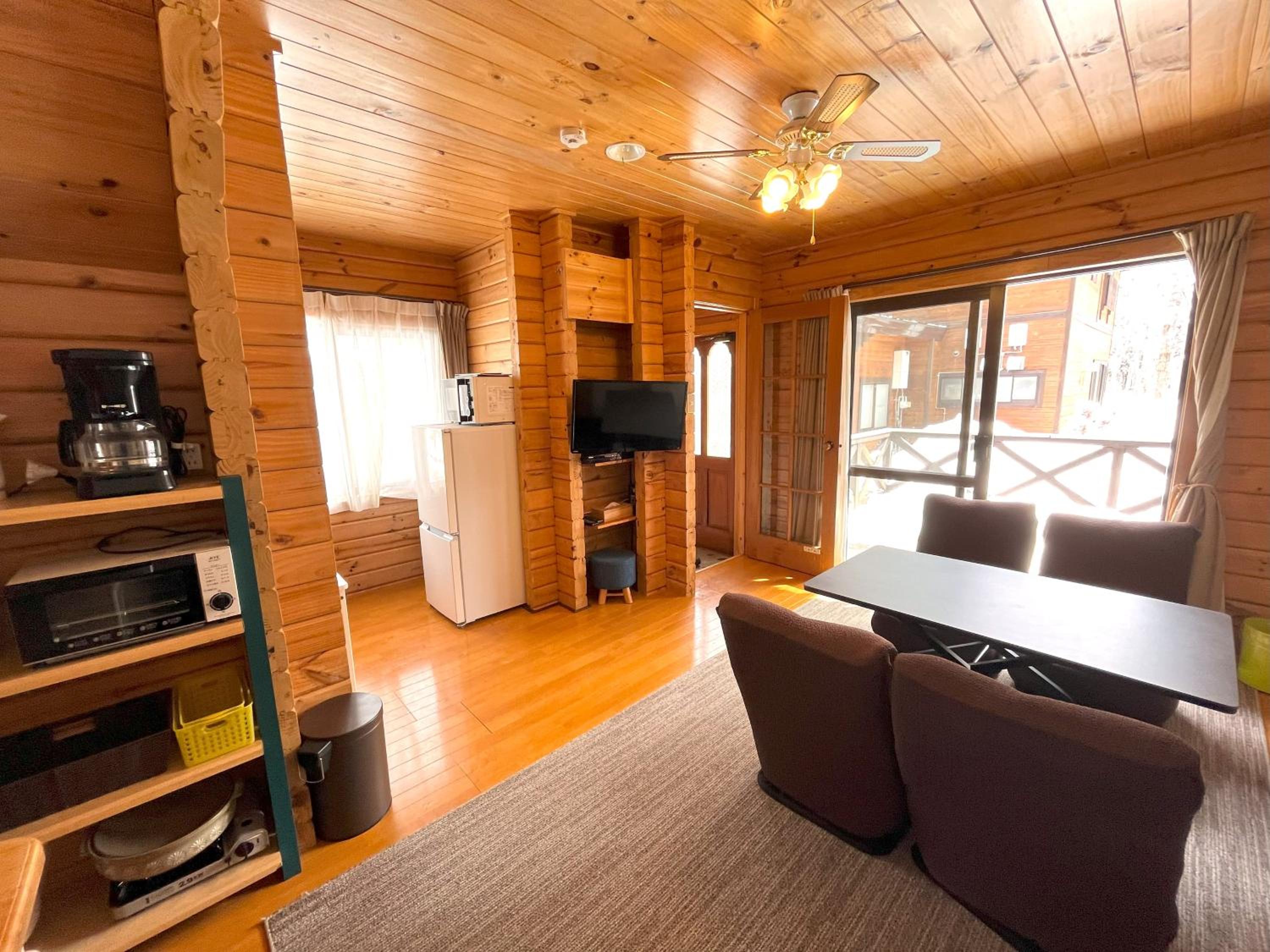 Log Cottage Epoch