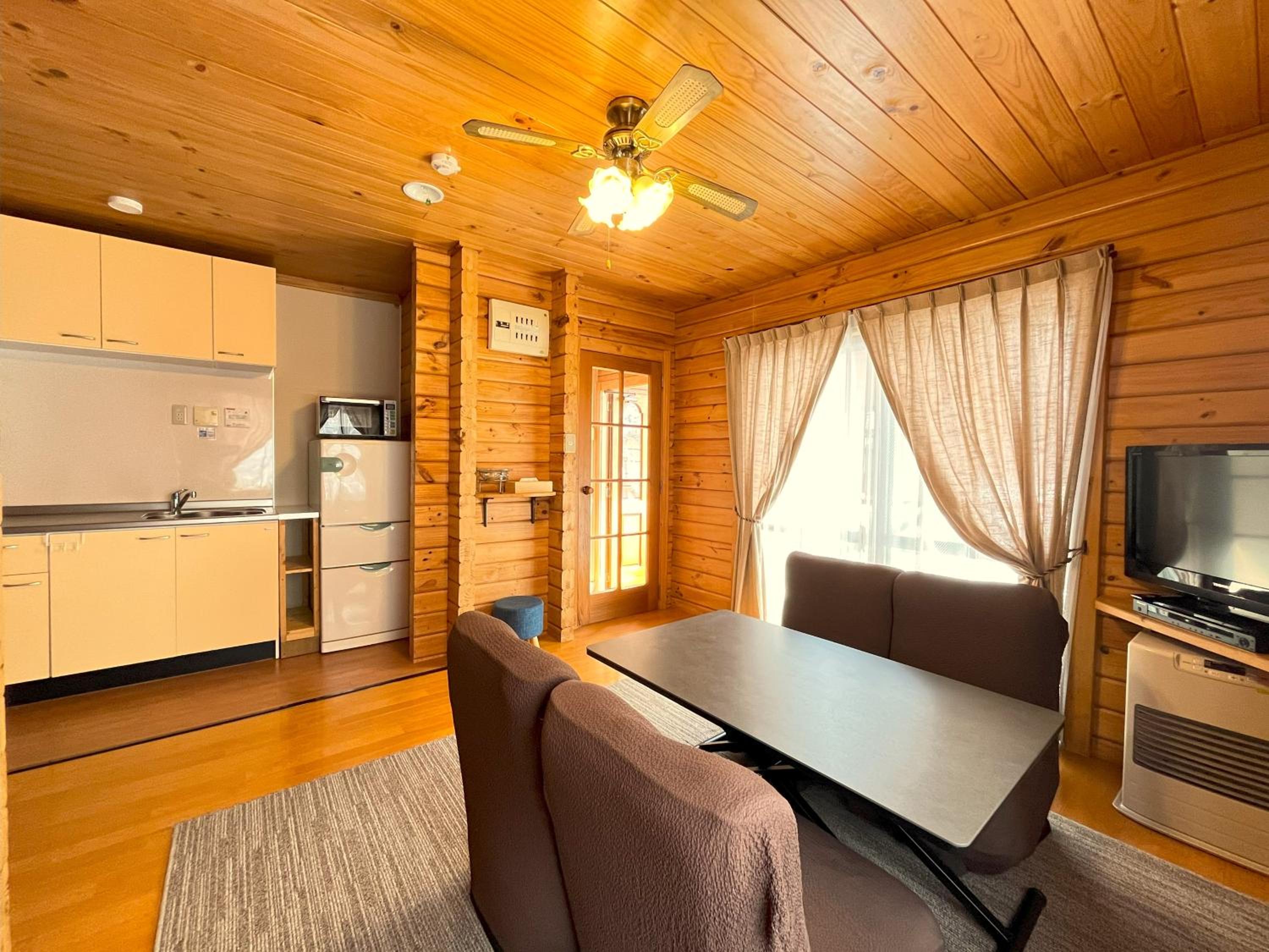 Log Cottage Epoch