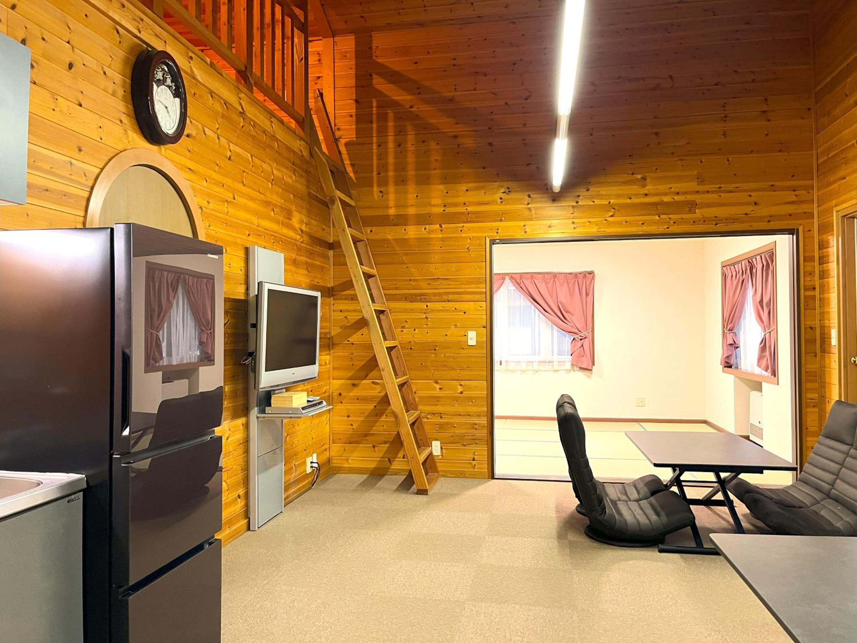 Log Cottage Epoch