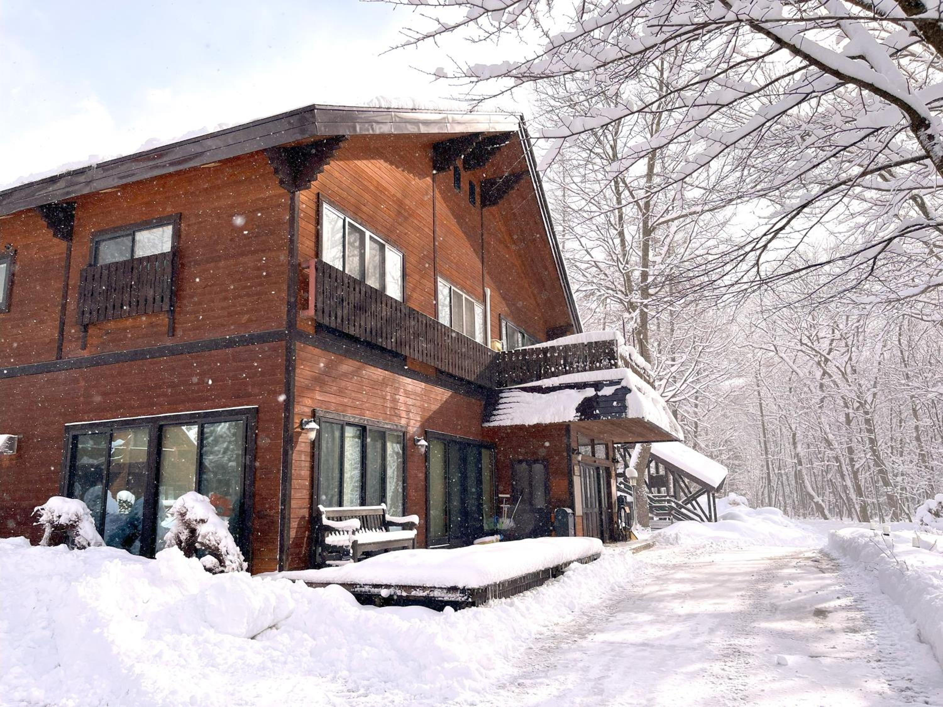 Log Cottage Epoch