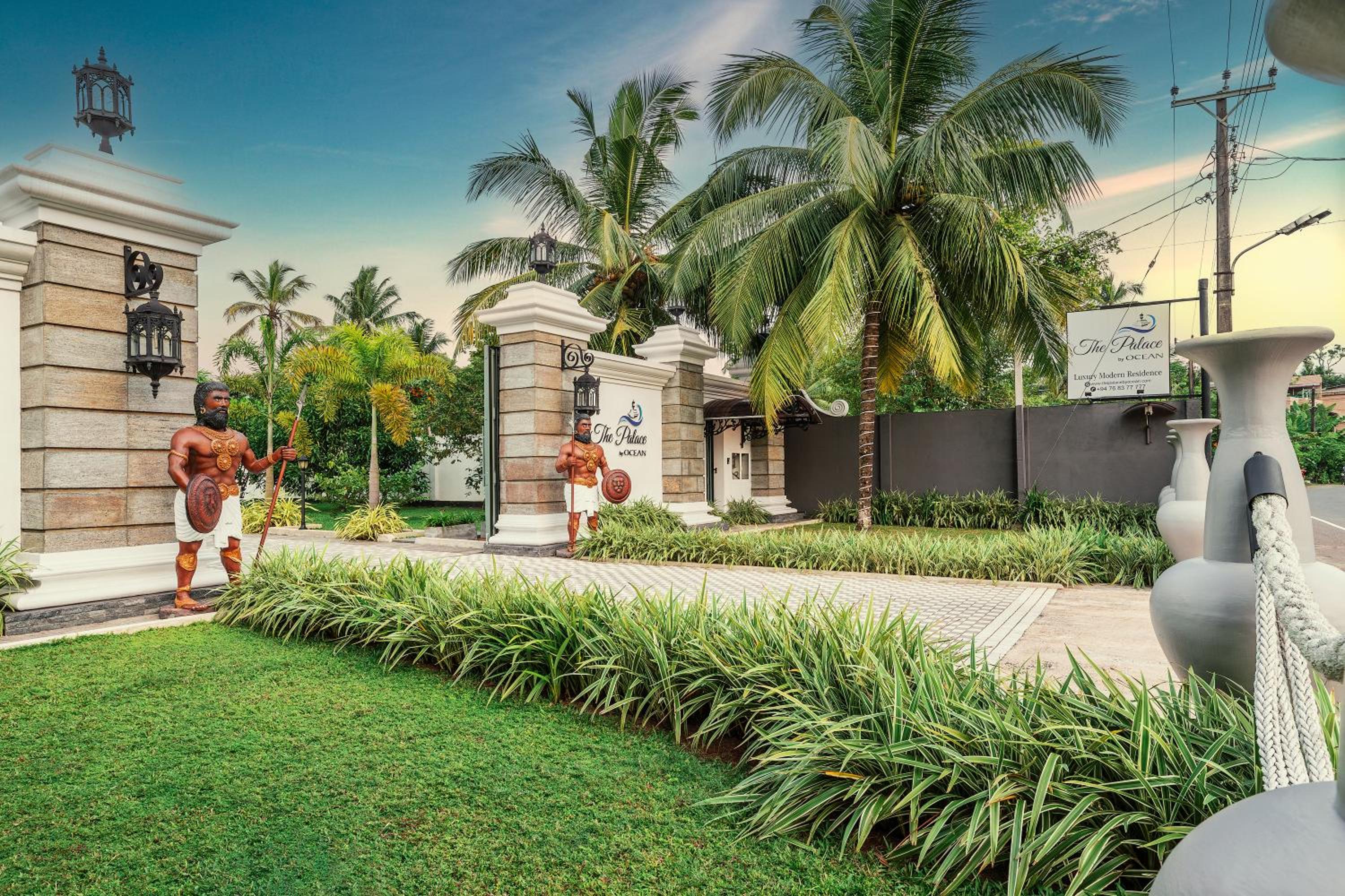The Palace by Ocean view 4