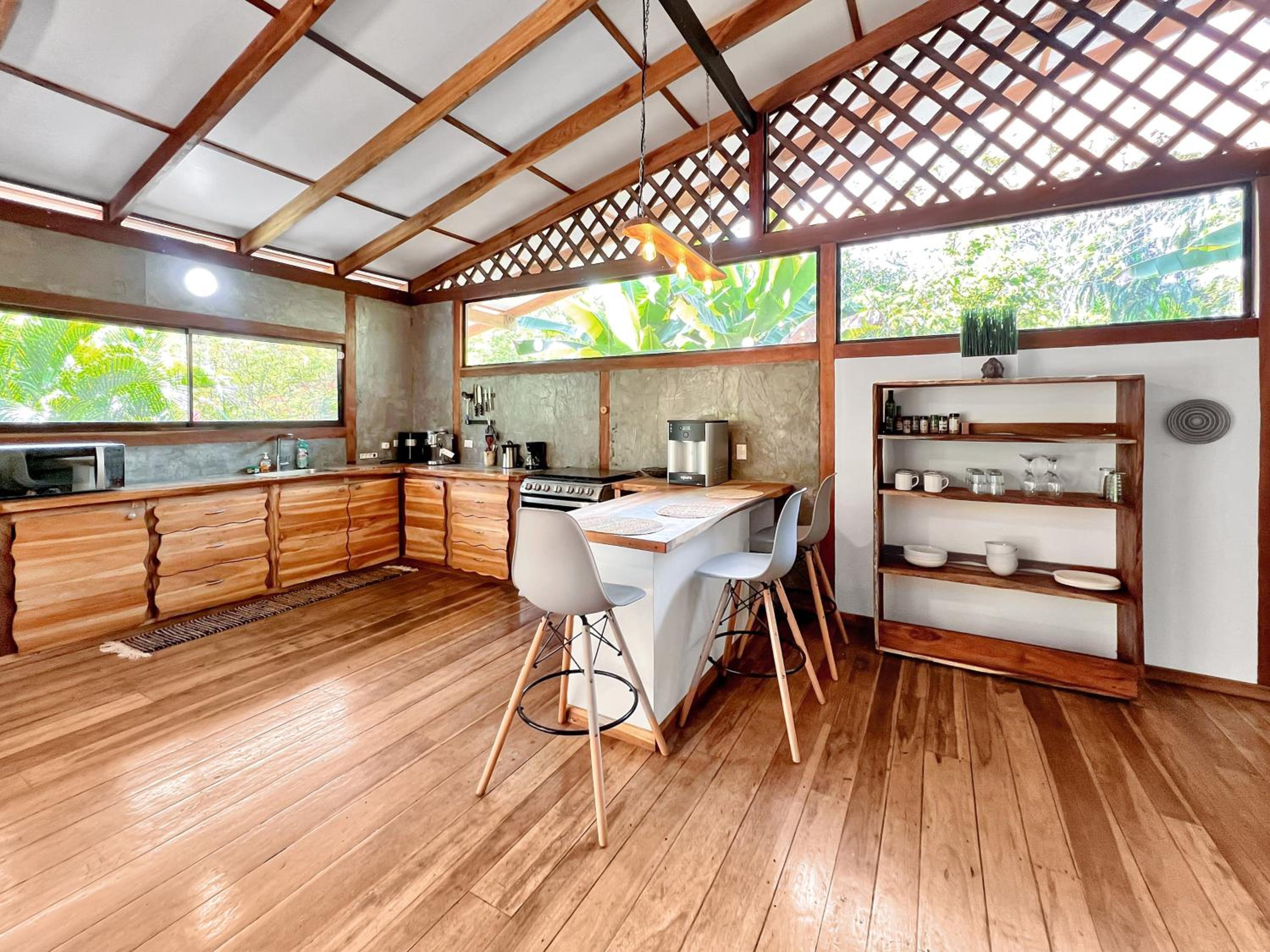 Whispering Wisdom, 3 Bed with Pool, Steps to Beach