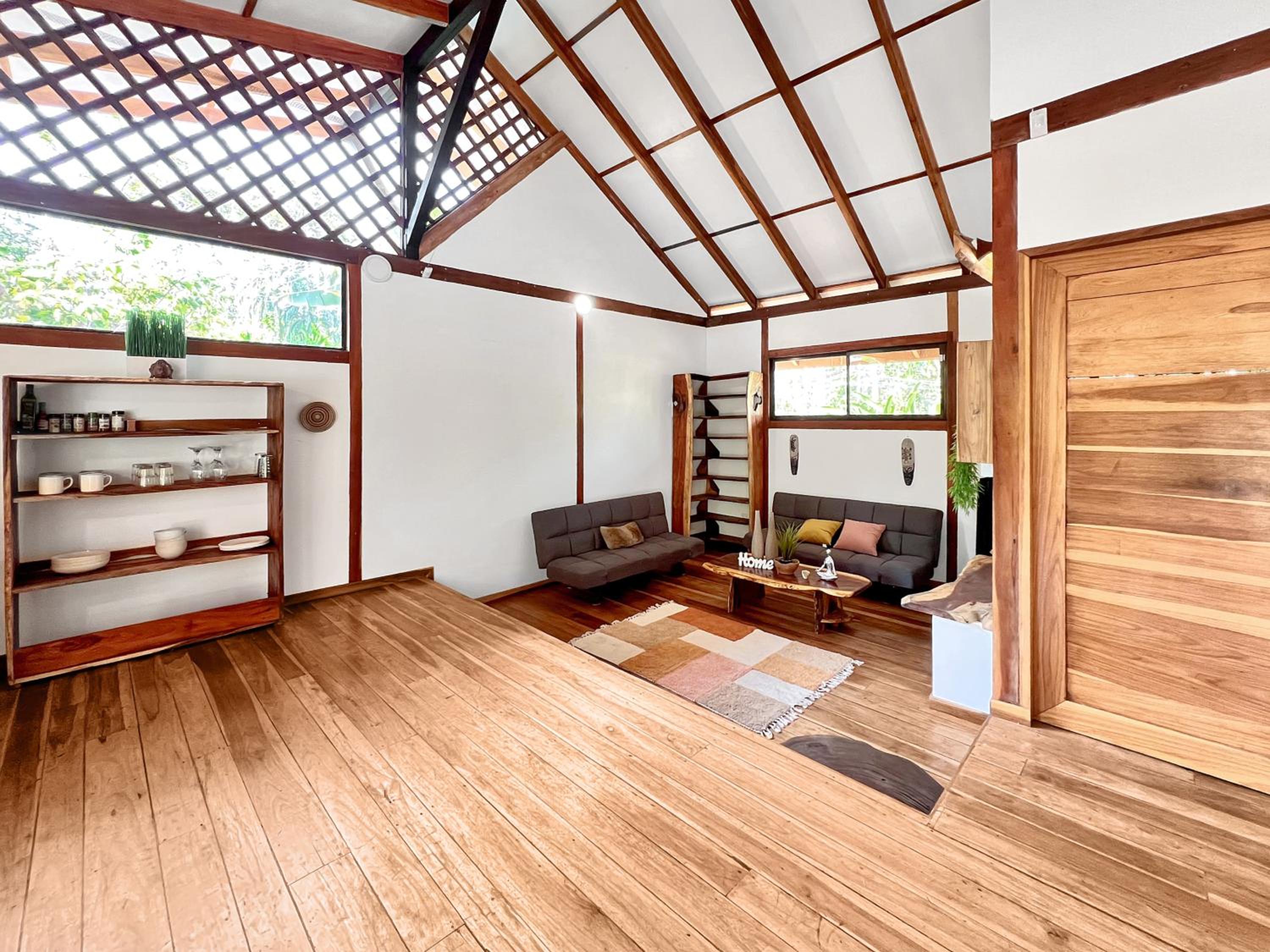 Whispering Wisdom, 3 Bed with Pool, Steps to Beach
