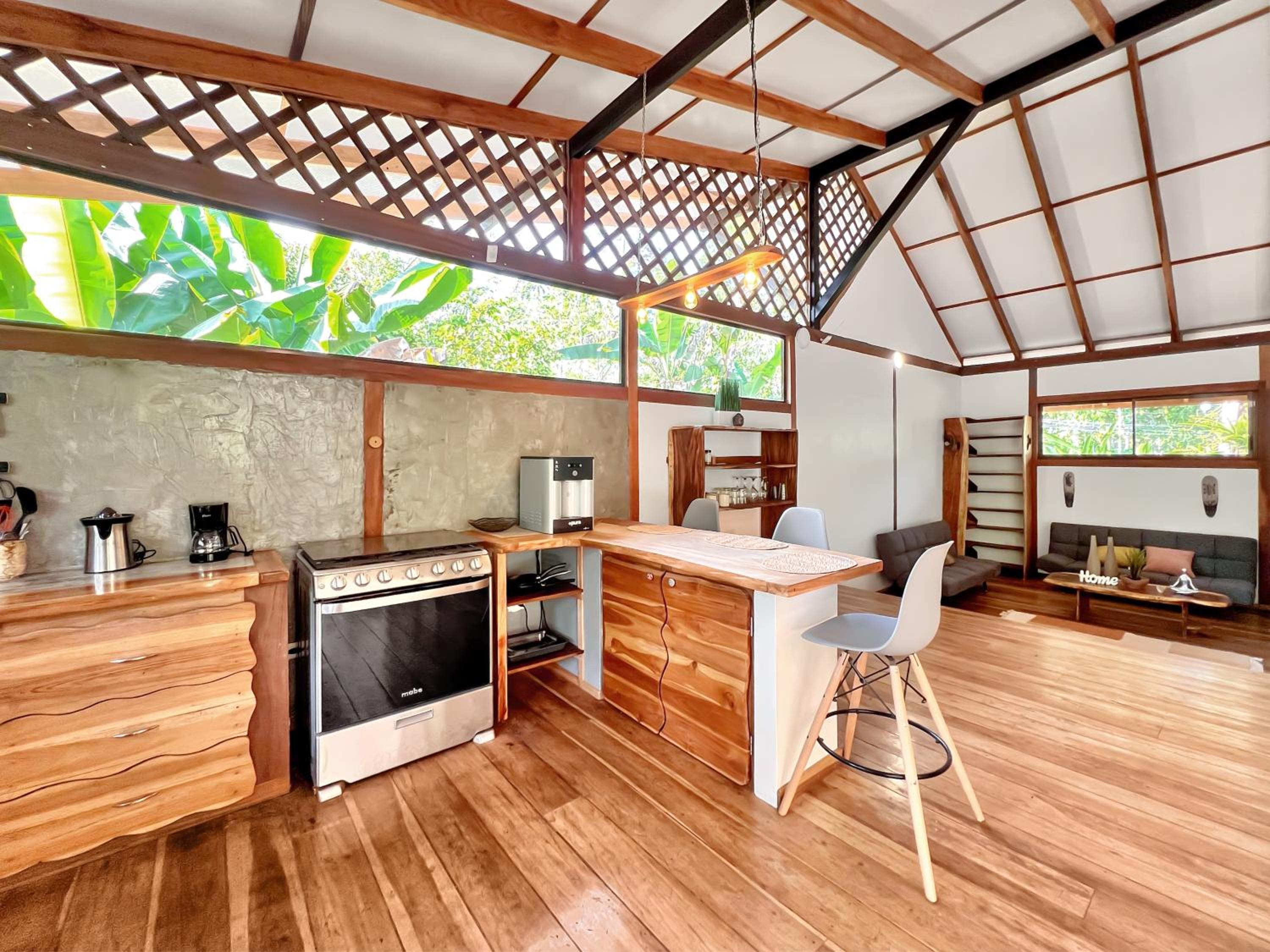 Whispering Wisdom, 3 Bed with Pool, Steps to Beach
