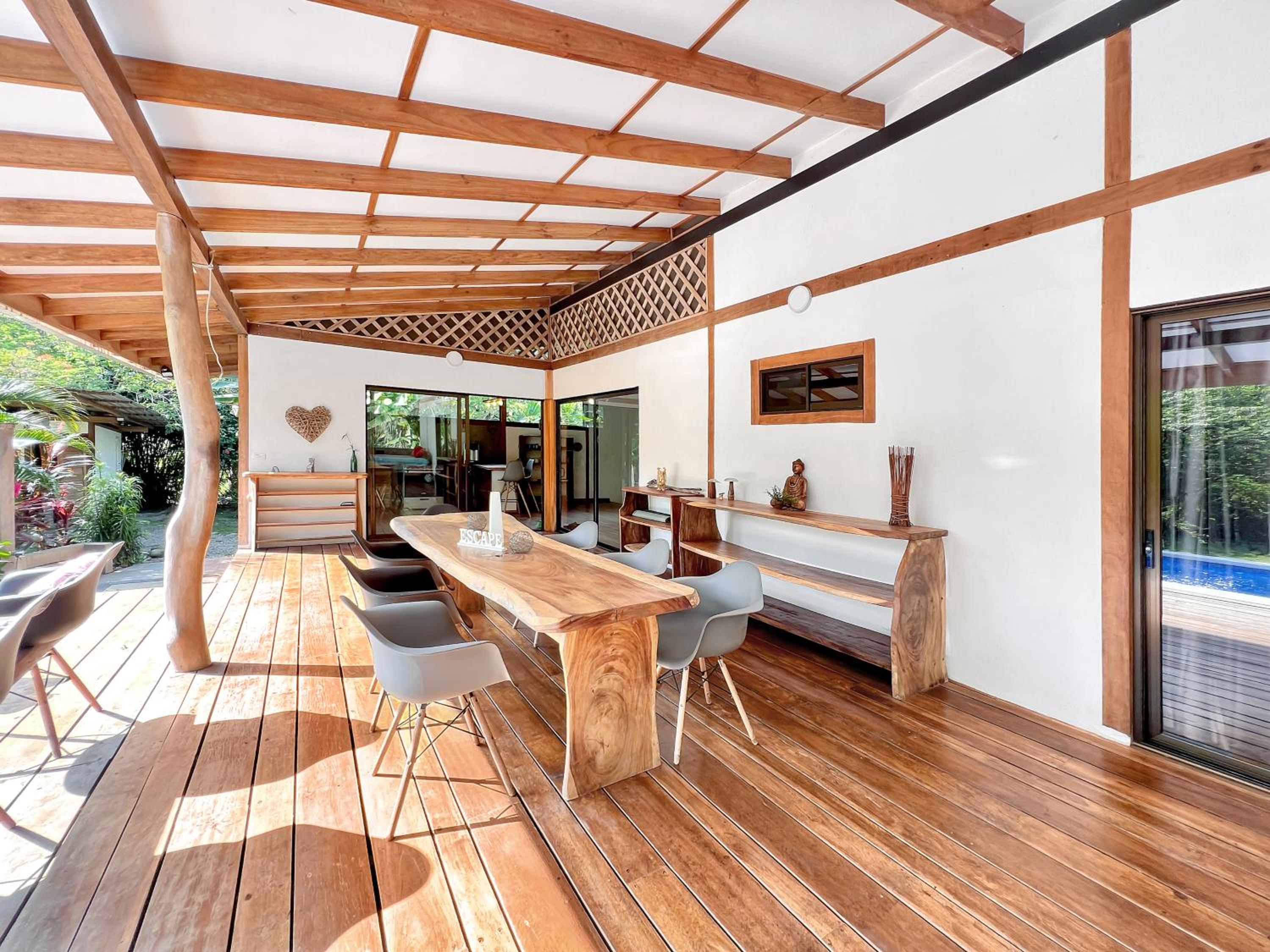 Whispering Wisdom, 3 Bed with Pool, Steps to Beach