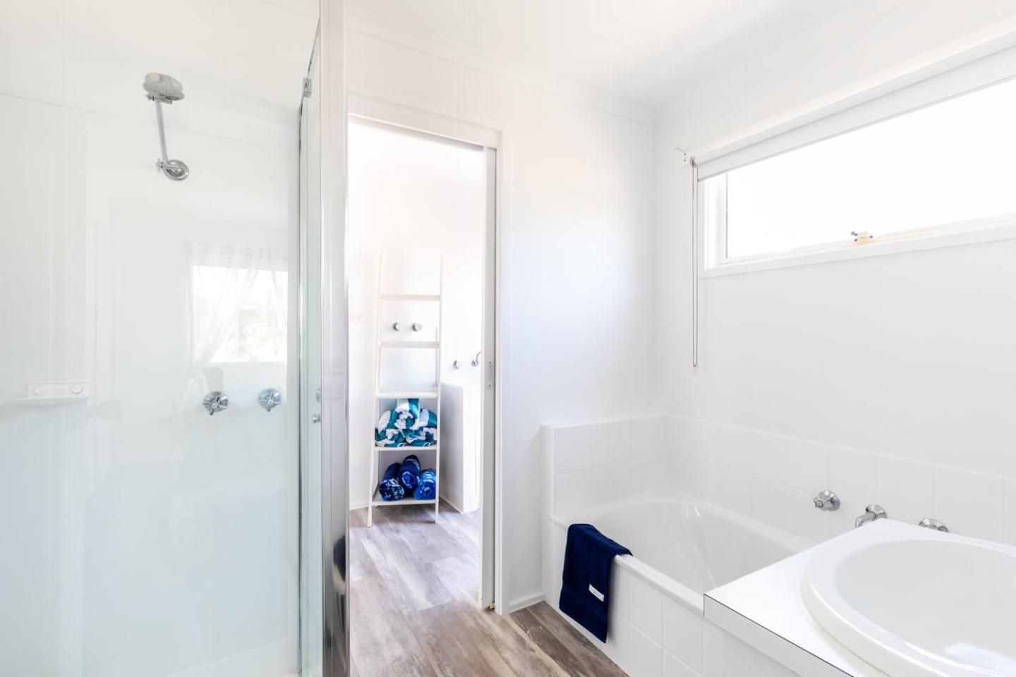 Beach Paradise Family Friendly Close to Beach