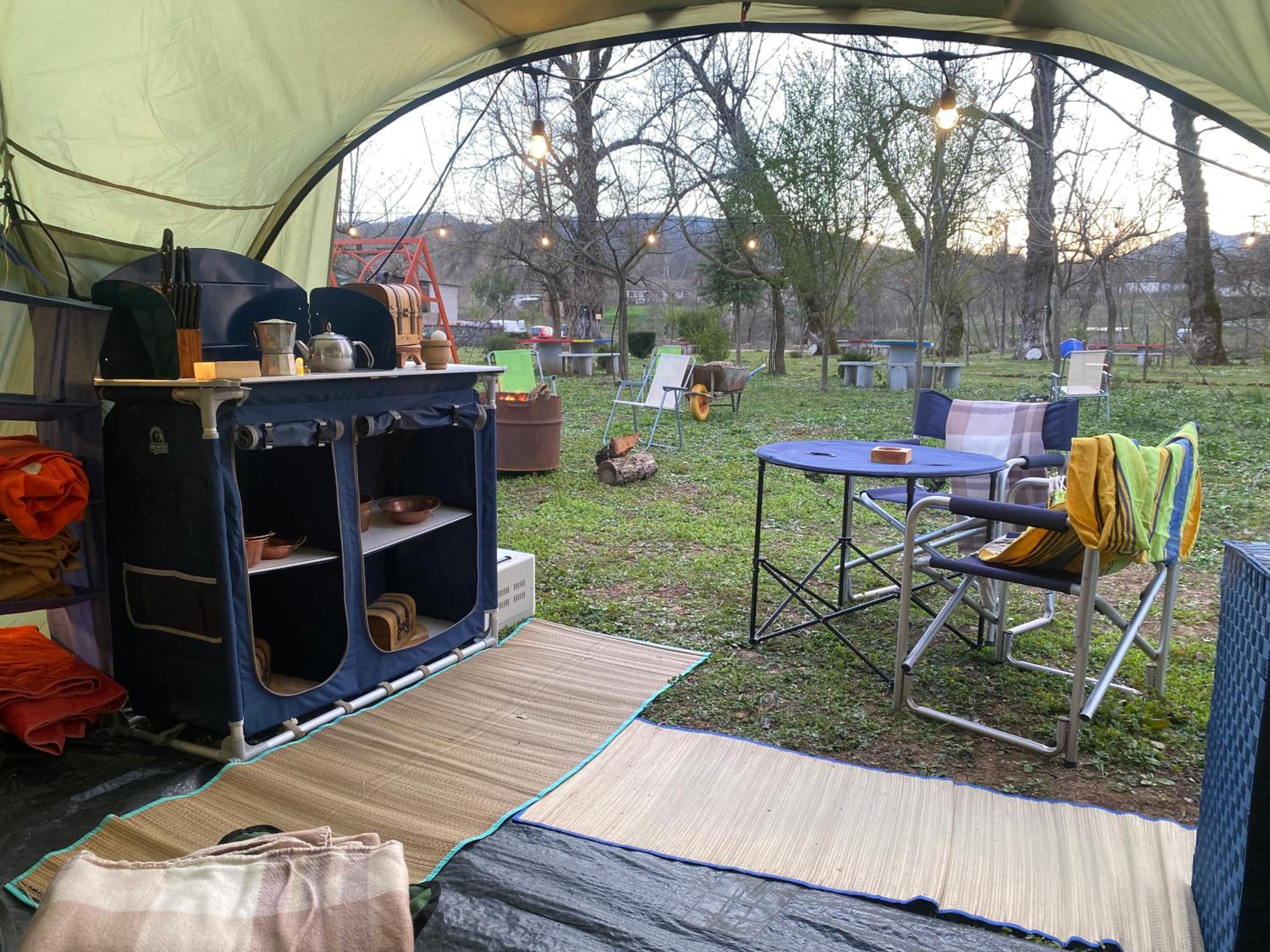 Kamping Lakoza
