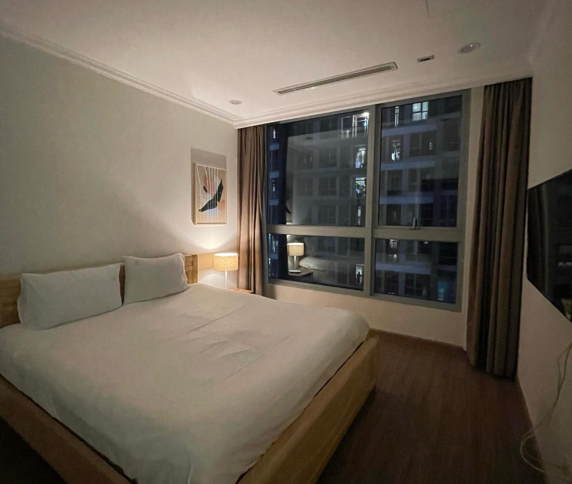 CR Concept Serviced Apartment - Vinhomes and Landmark 81