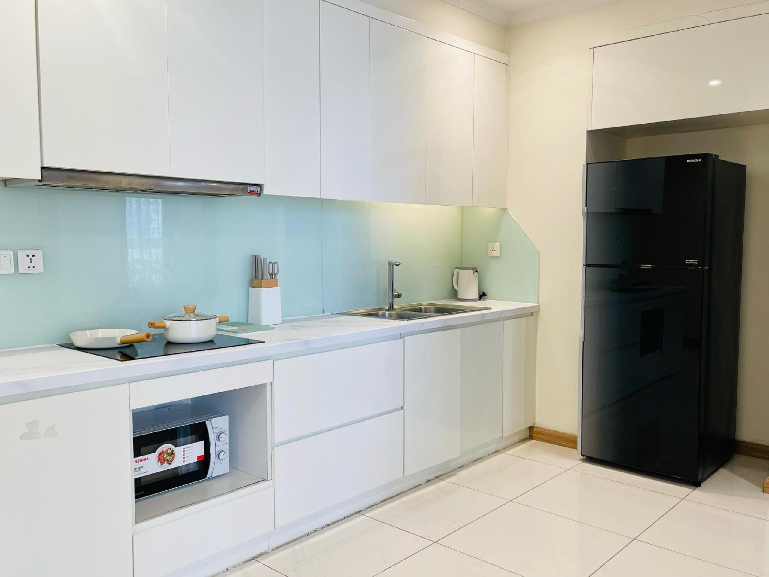 CR Concept Serviced Apartment - Vinhomes and Landmark 81
