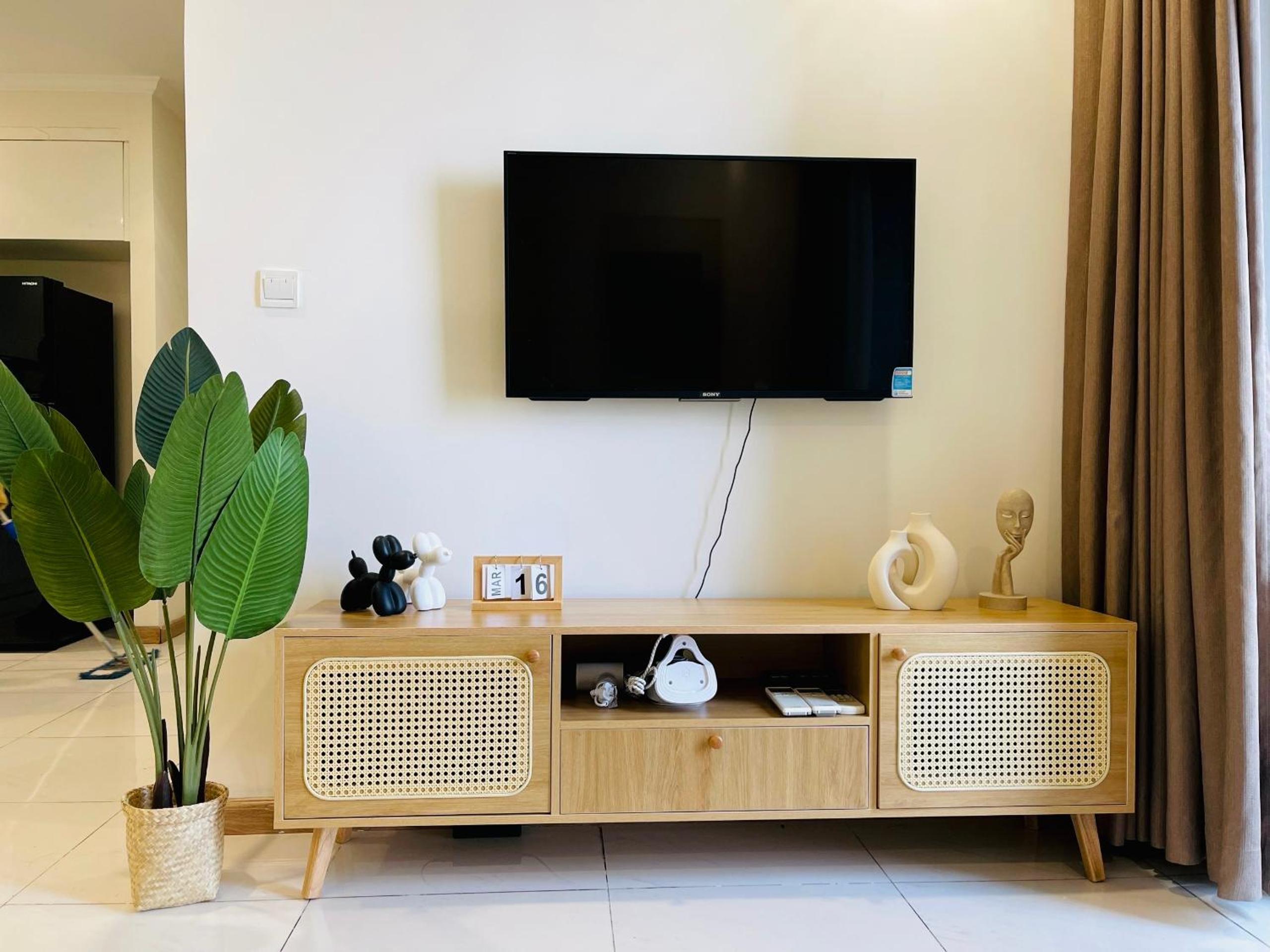 CR Concept Serviced Apartment - Vinhomes and Landmark 81